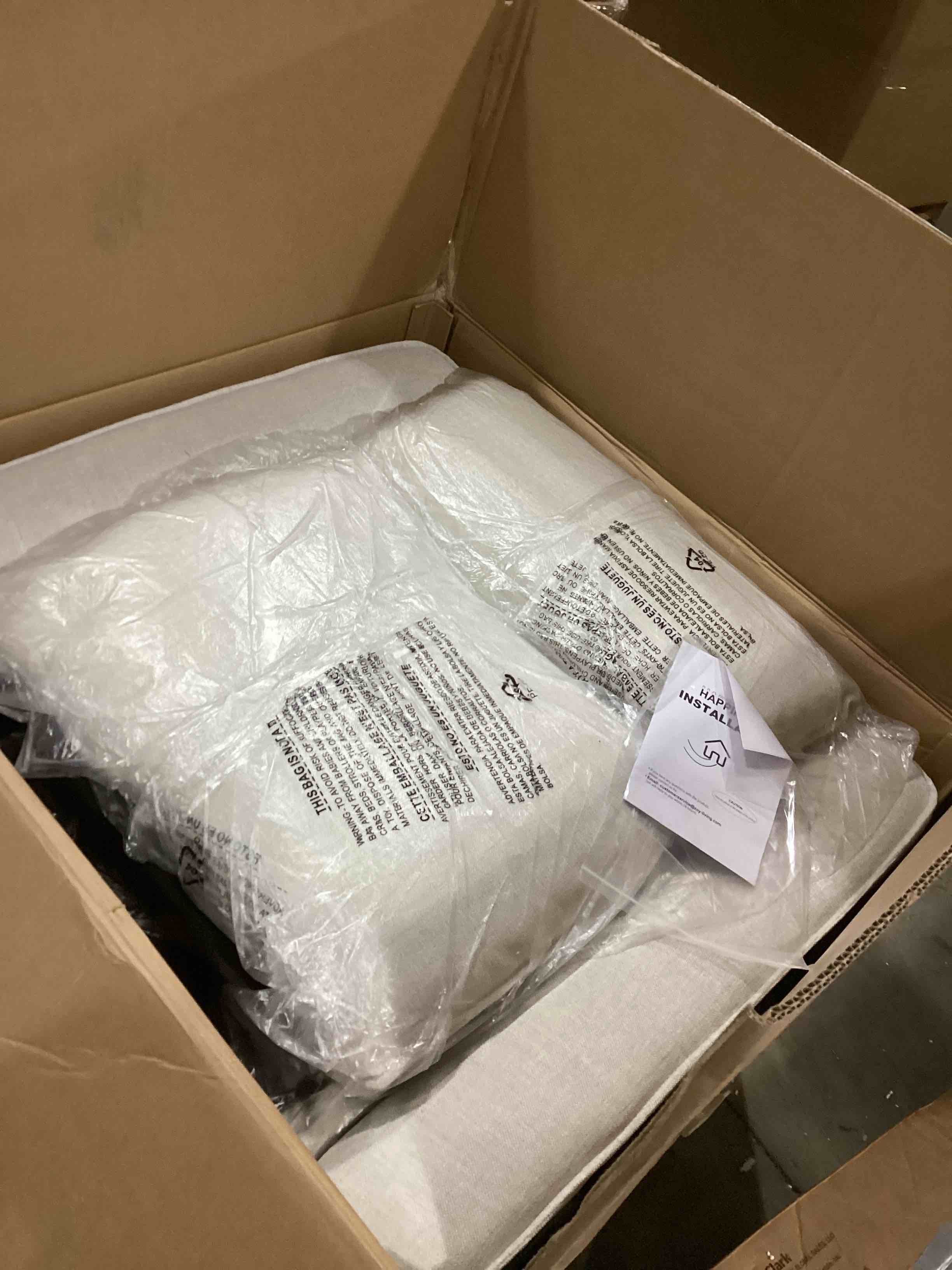 https://s3.amazonaws.com/lotting-images-prod/bidfta/GRN6666313_1737131936522.jpeg