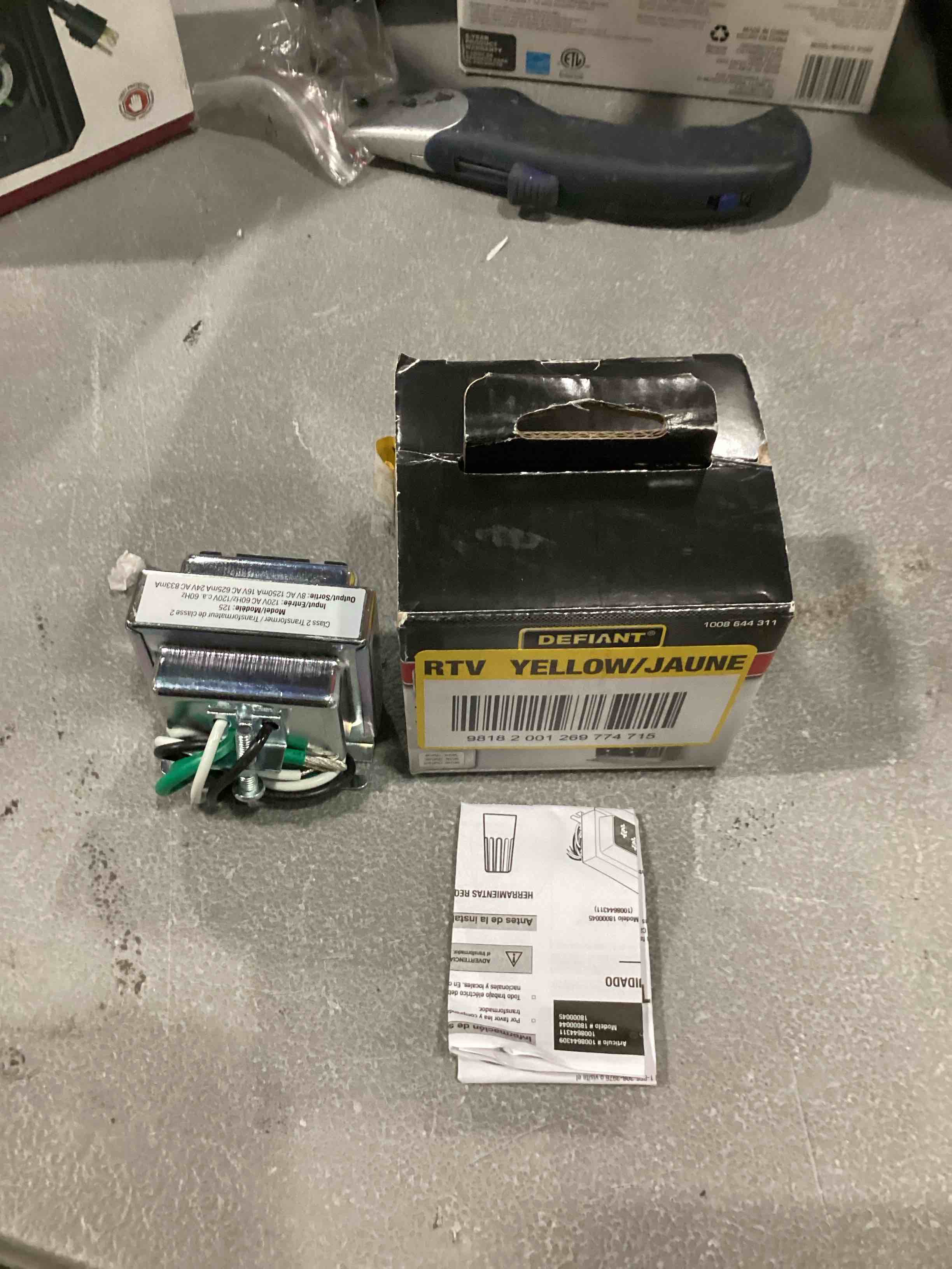 https://s3.amazonaws.com/lotting-images-prod/bidfta/GRN6667616_1737034743266.jpeg