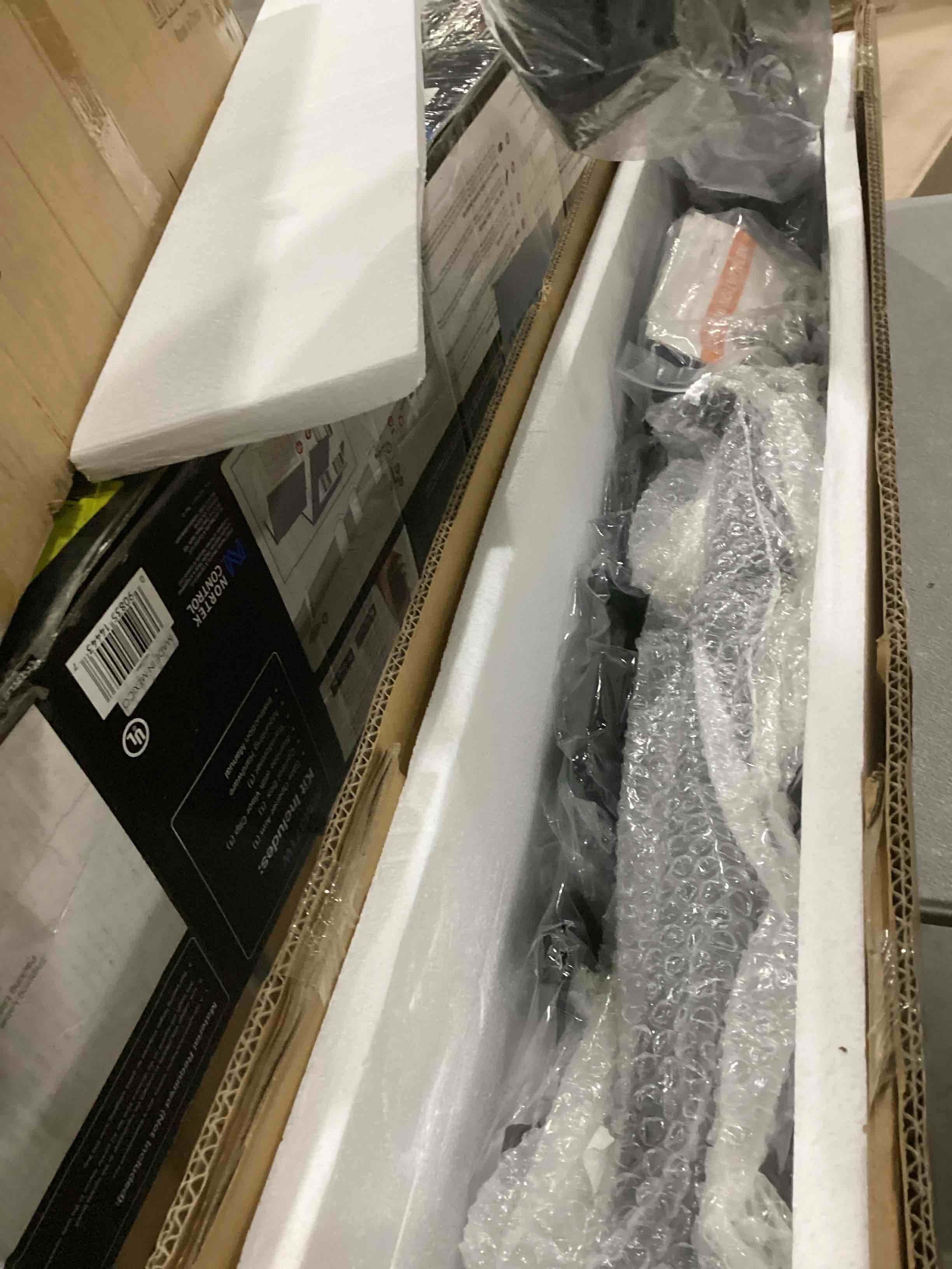 https://s3.amazonaws.com/lotting-images-prod/bidfta/GRN6667924_1737375722699.jpeg