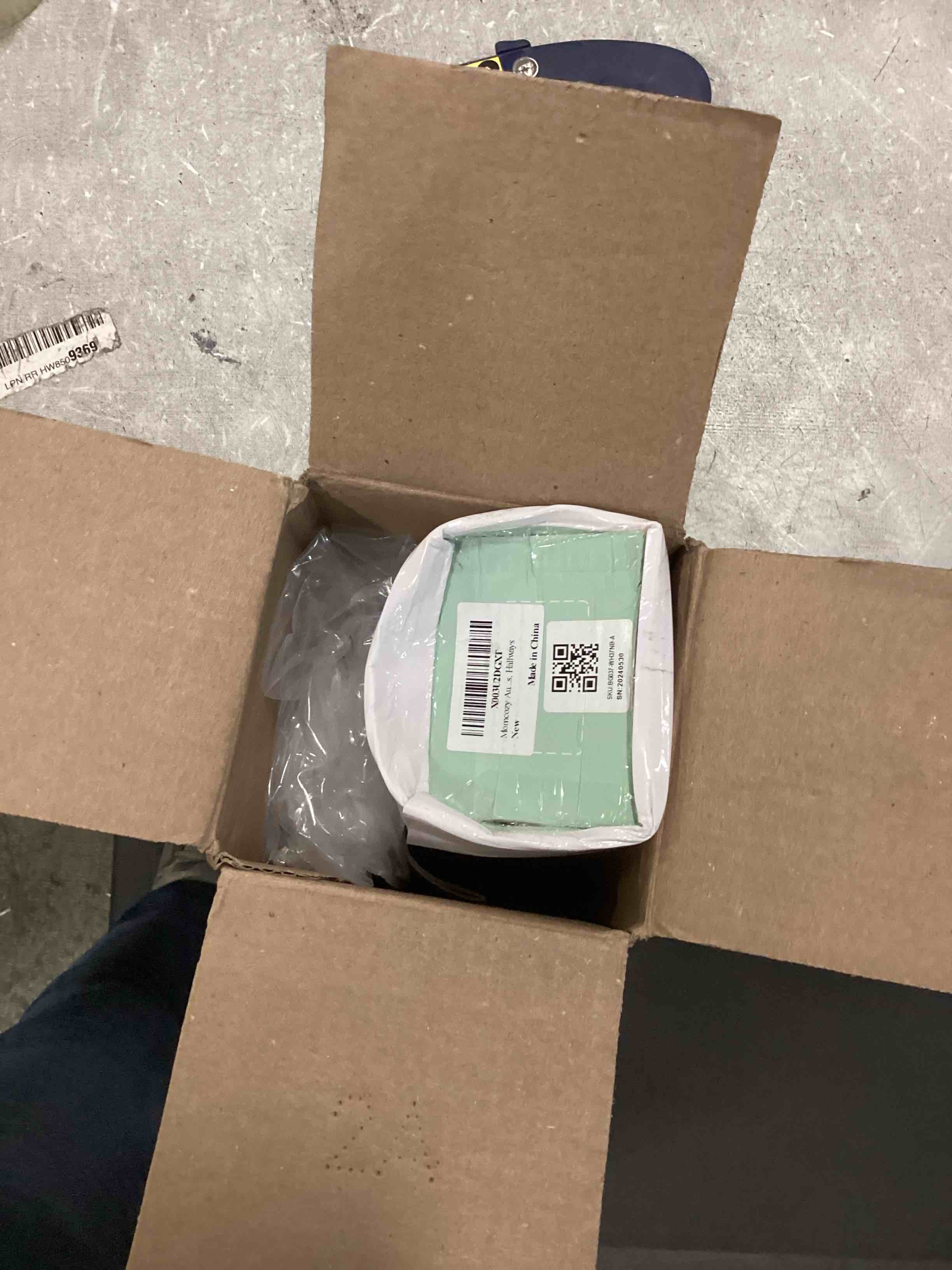 https://s3.amazonaws.com/lotting-images-prod/bidfta/GRN6667948_1722658688780.jpeg
