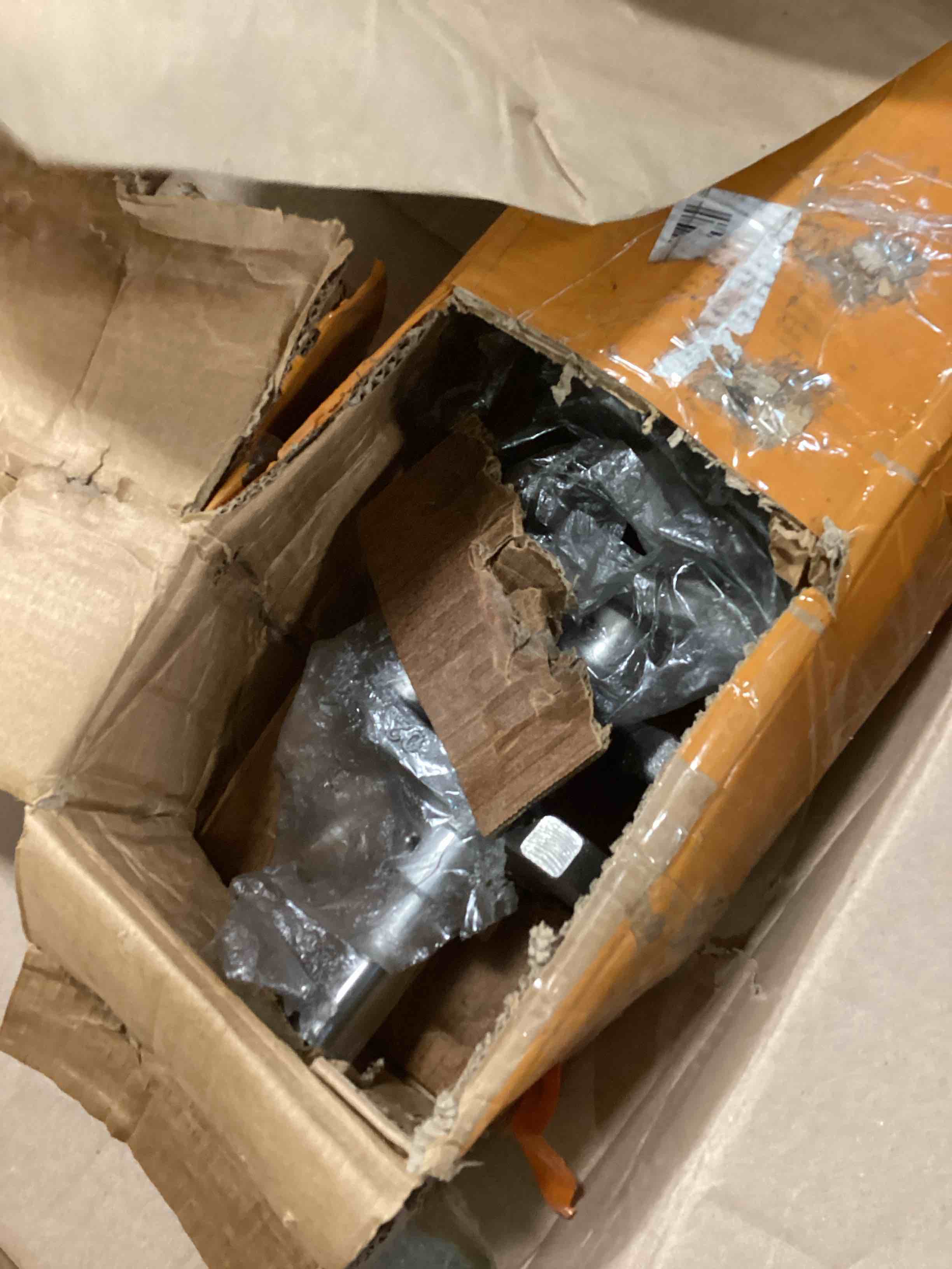 https://s3.amazonaws.com/lotting-images-prod/bidfta/GRN6667961_1722656170055.jpeg