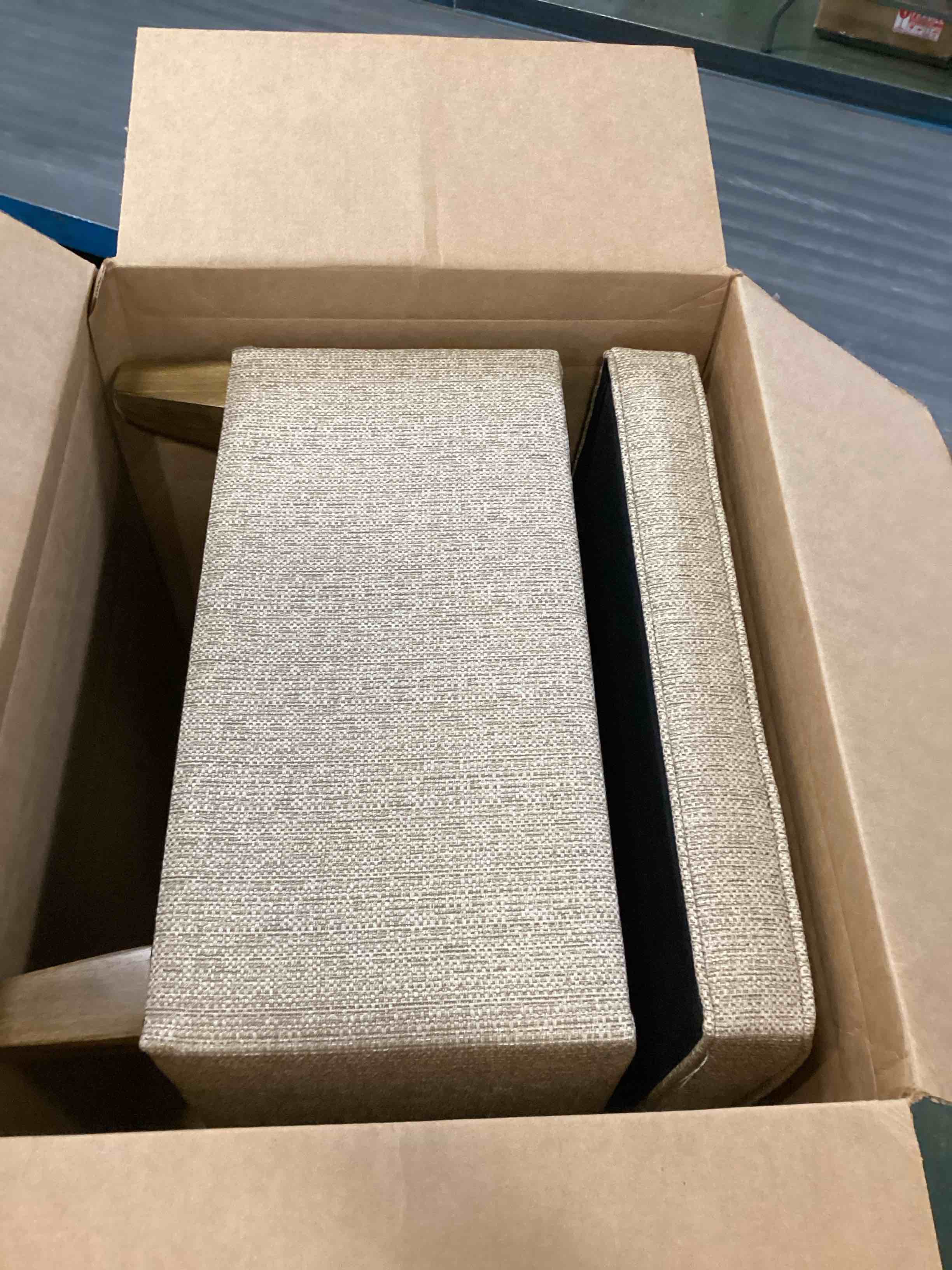 https://s3.amazonaws.com/lotting-images-prod/bidfta/GRN6668364_1722703150600.jpeg