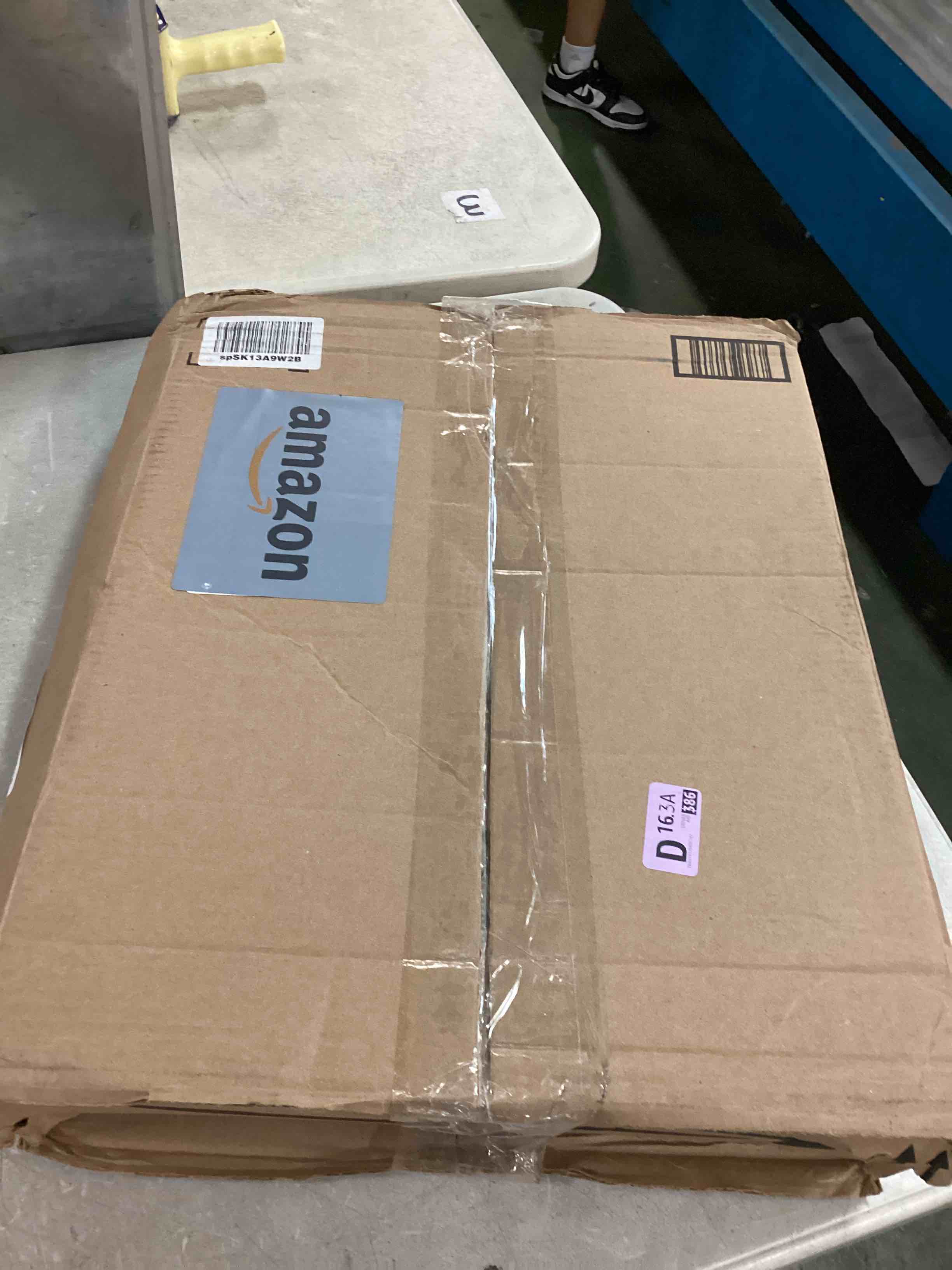 https://s3.amazonaws.com/lotting-images-prod/bidfta/GRN6669197_1722643568815.jpeg