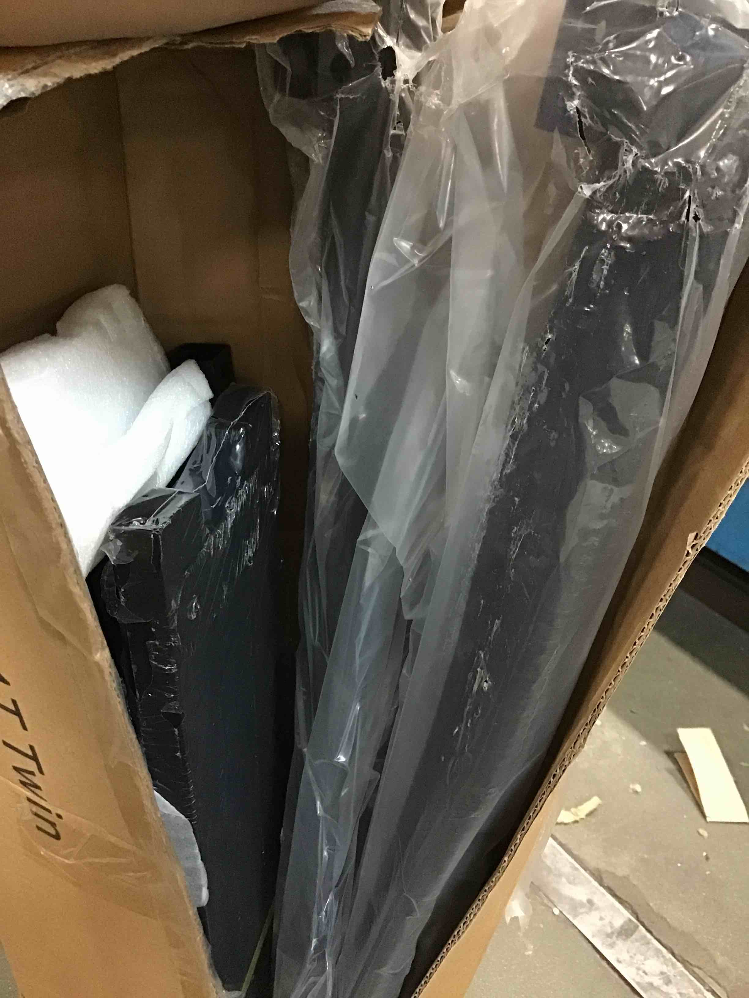 https://s3.amazonaws.com/lotting-images-prod/bidfta/GRN6669306_1723179941926.jpeg