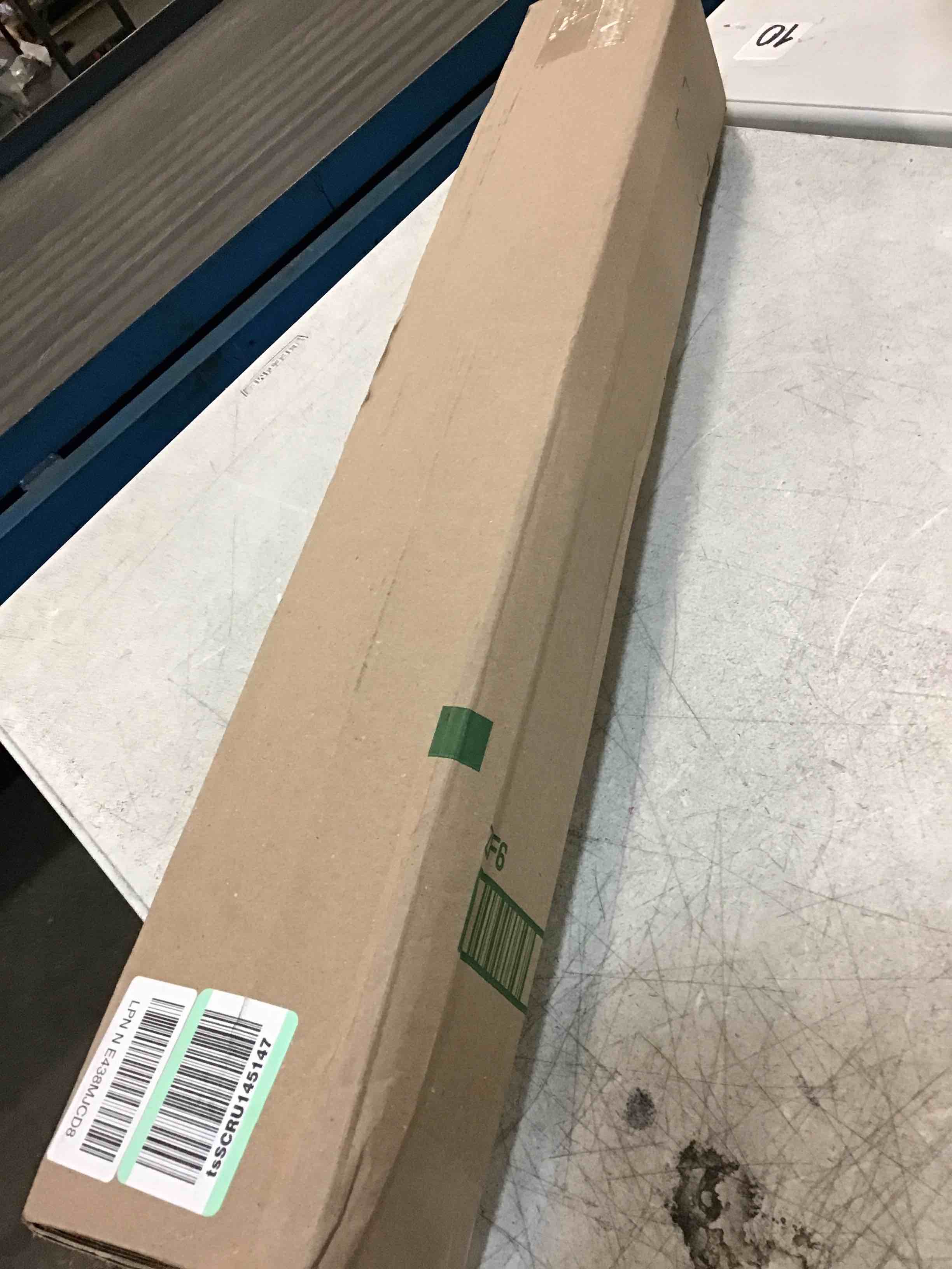 https://s3.amazonaws.com/lotting-images-prod/bidfta/GRN6669588_1722641066514.jpeg