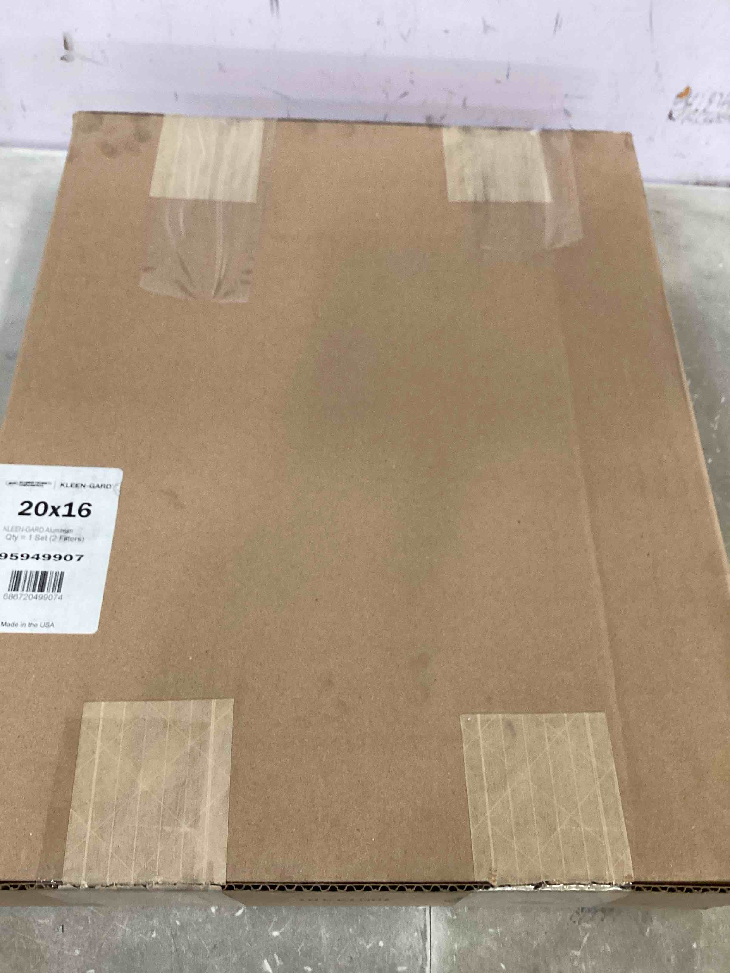 https://s3.amazonaws.com/lotting-images-prod/bidfta/GRN6670481_1722547348885.jpeg