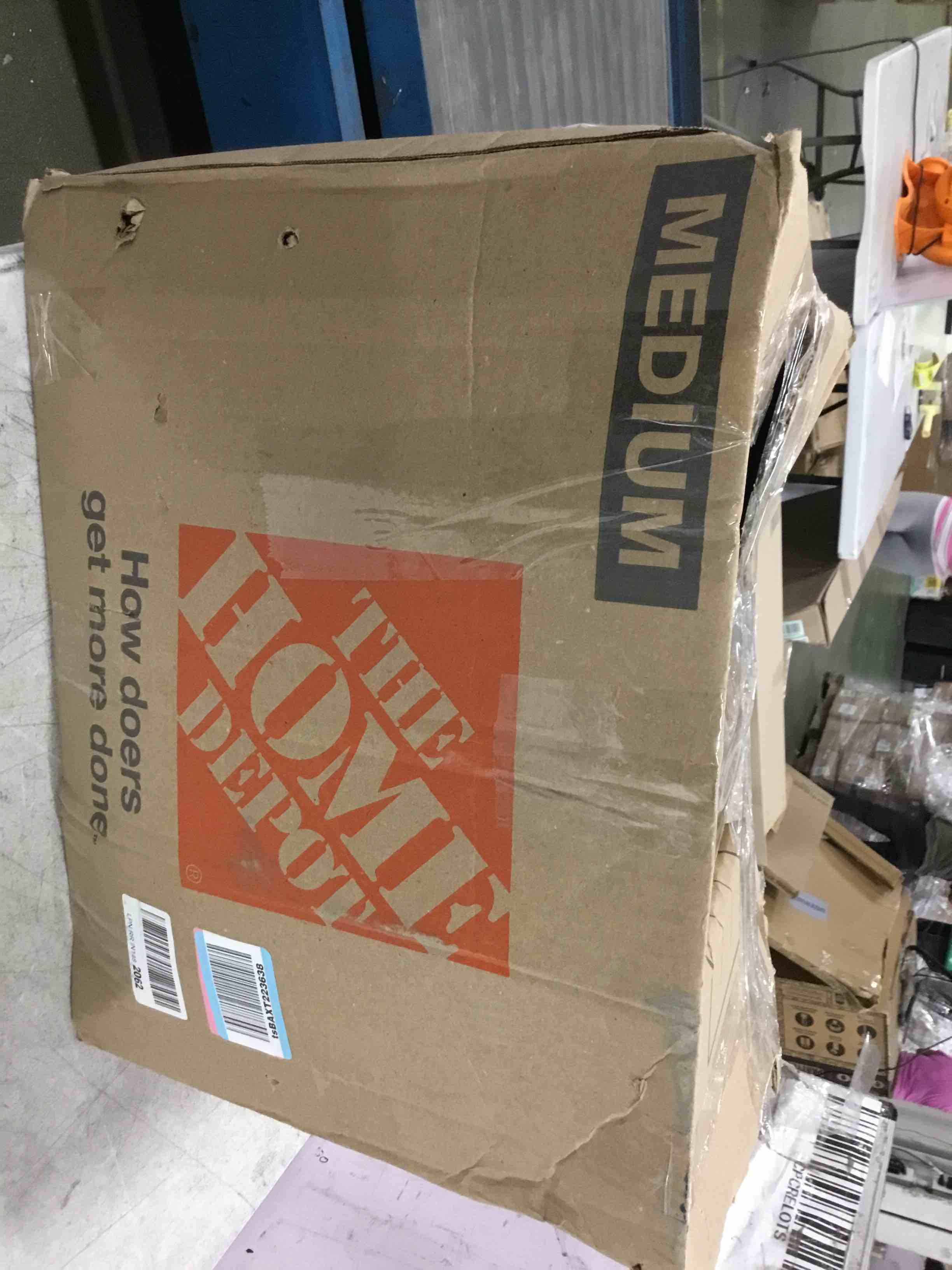 https://s3.amazonaws.com/lotting-images-prod/bidfta/GRN6670681_1722660971027.jpeg