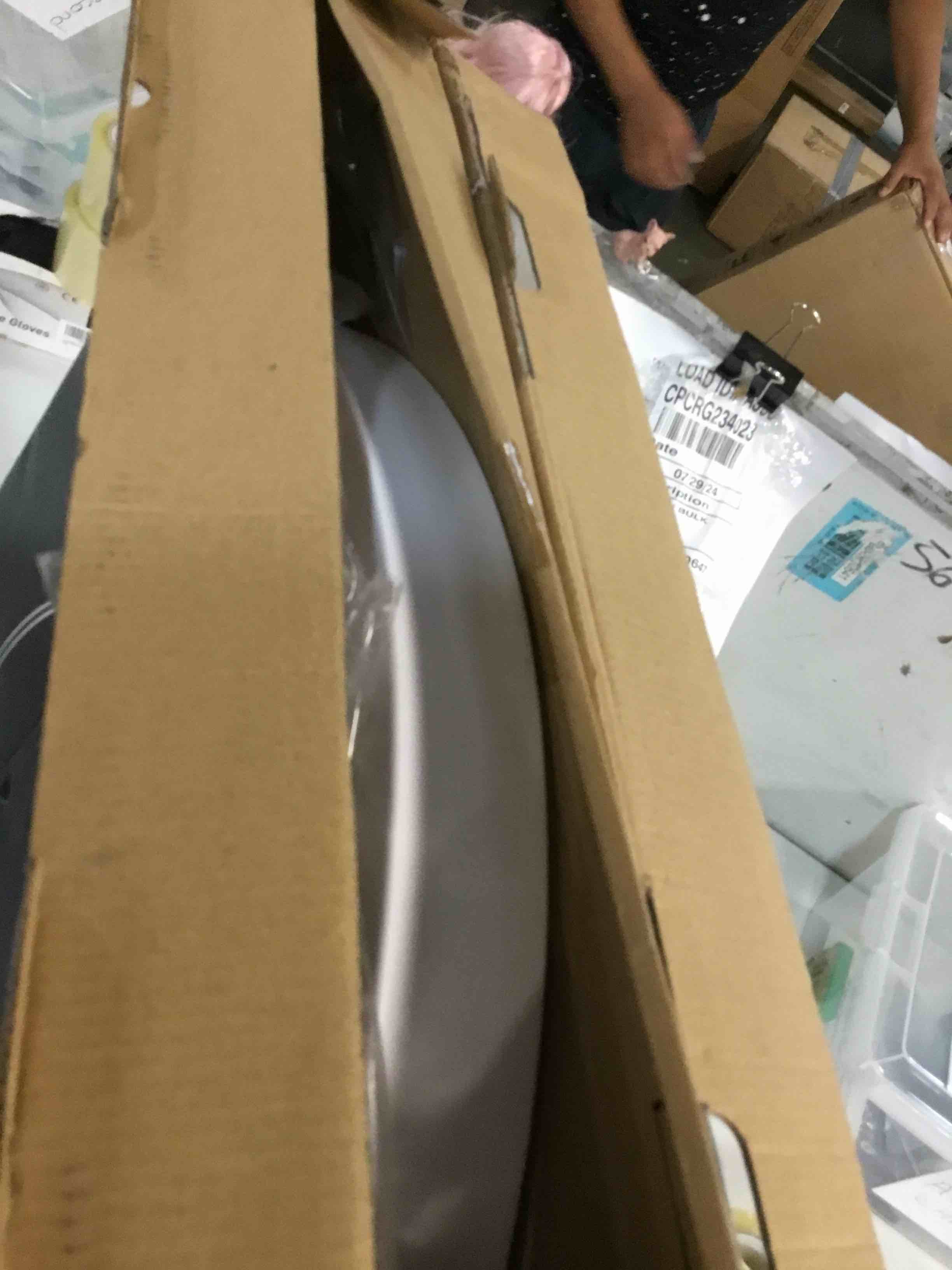 https://s3.amazonaws.com/lotting-images-prod/bidfta/GRN6670744_1722686590719.jpeg