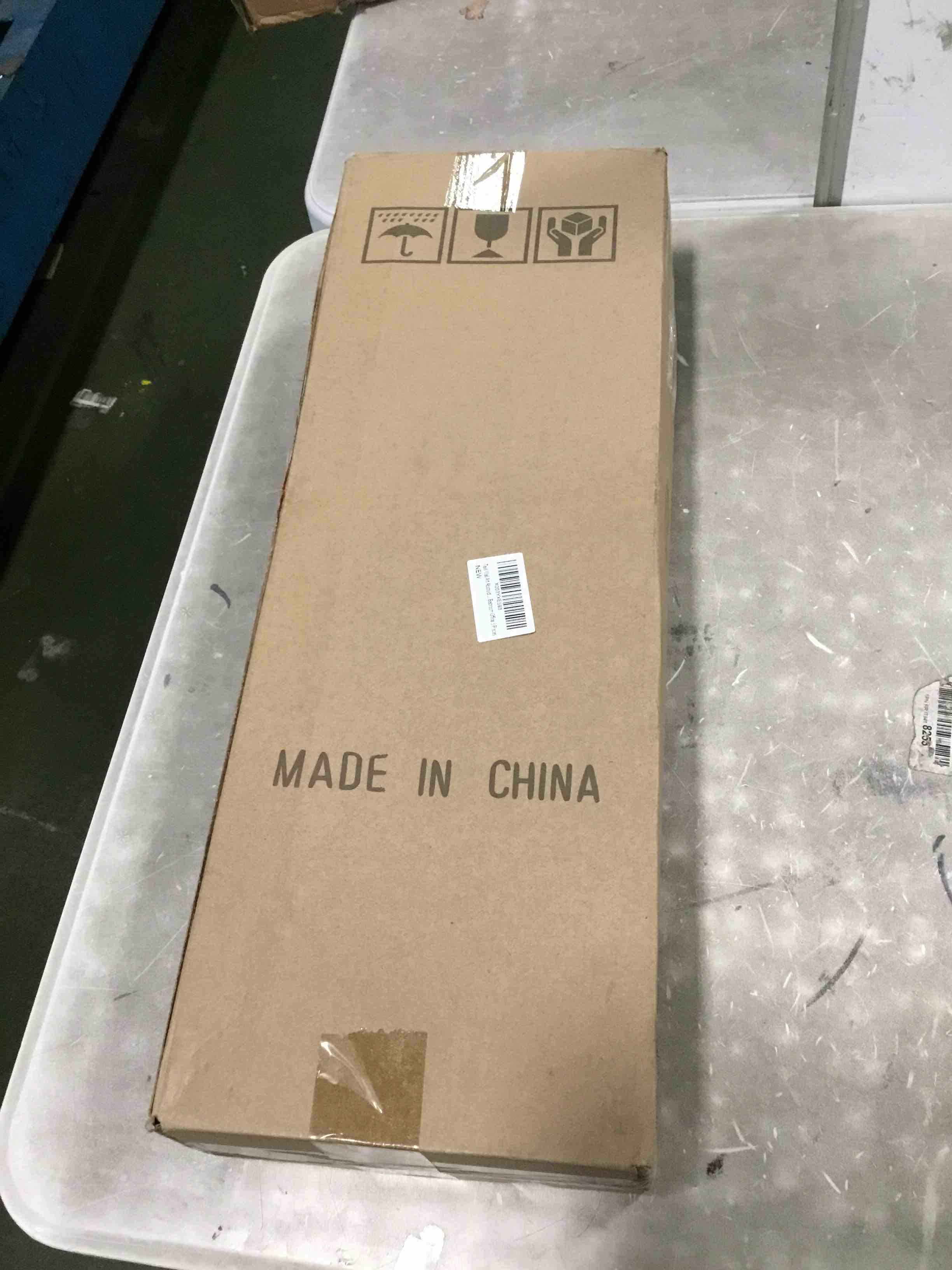 https://s3.amazonaws.com/lotting-images-prod/bidfta/GRN6672192_1722693076956.jpeg