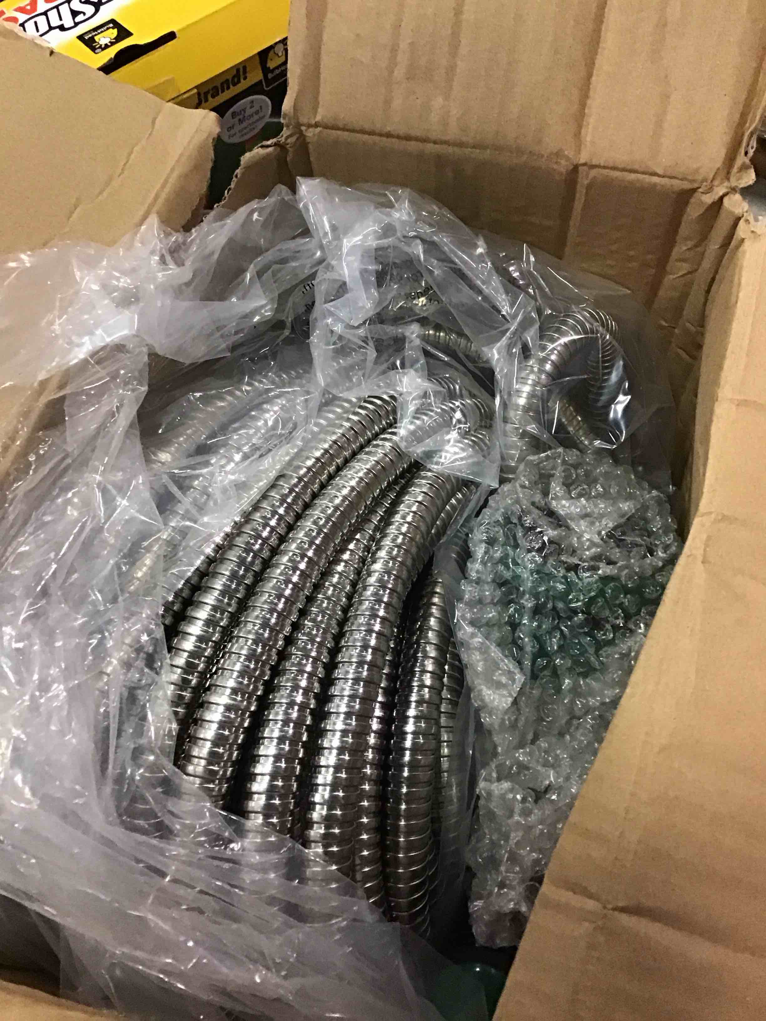 https://s3.amazonaws.com/lotting-images-prod/bidfta/GRN6672458_1722273535579.jpeg