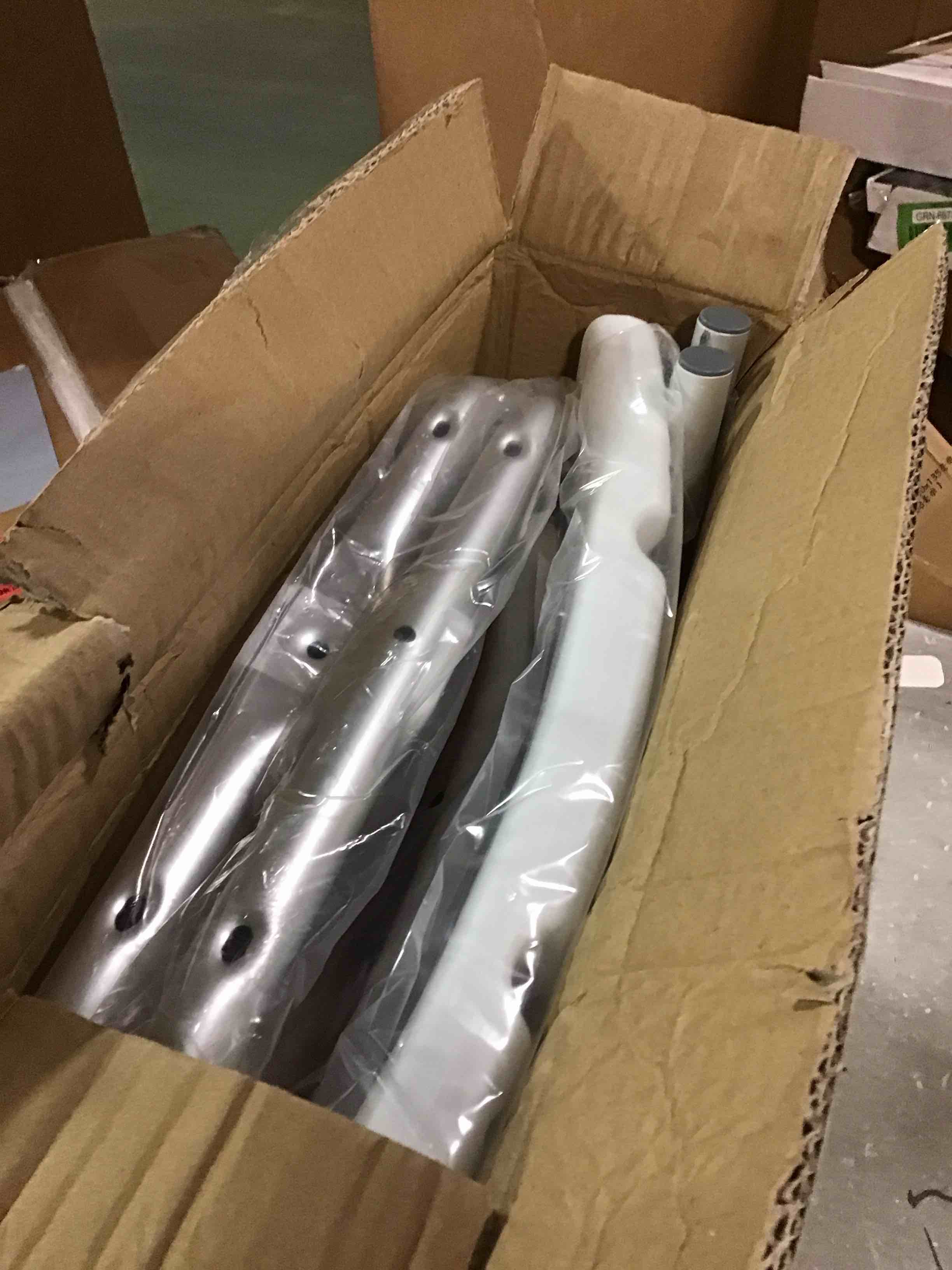 https://s3.amazonaws.com/lotting-images-prod/bidfta/GRN6673198_1722517096925.jpeg