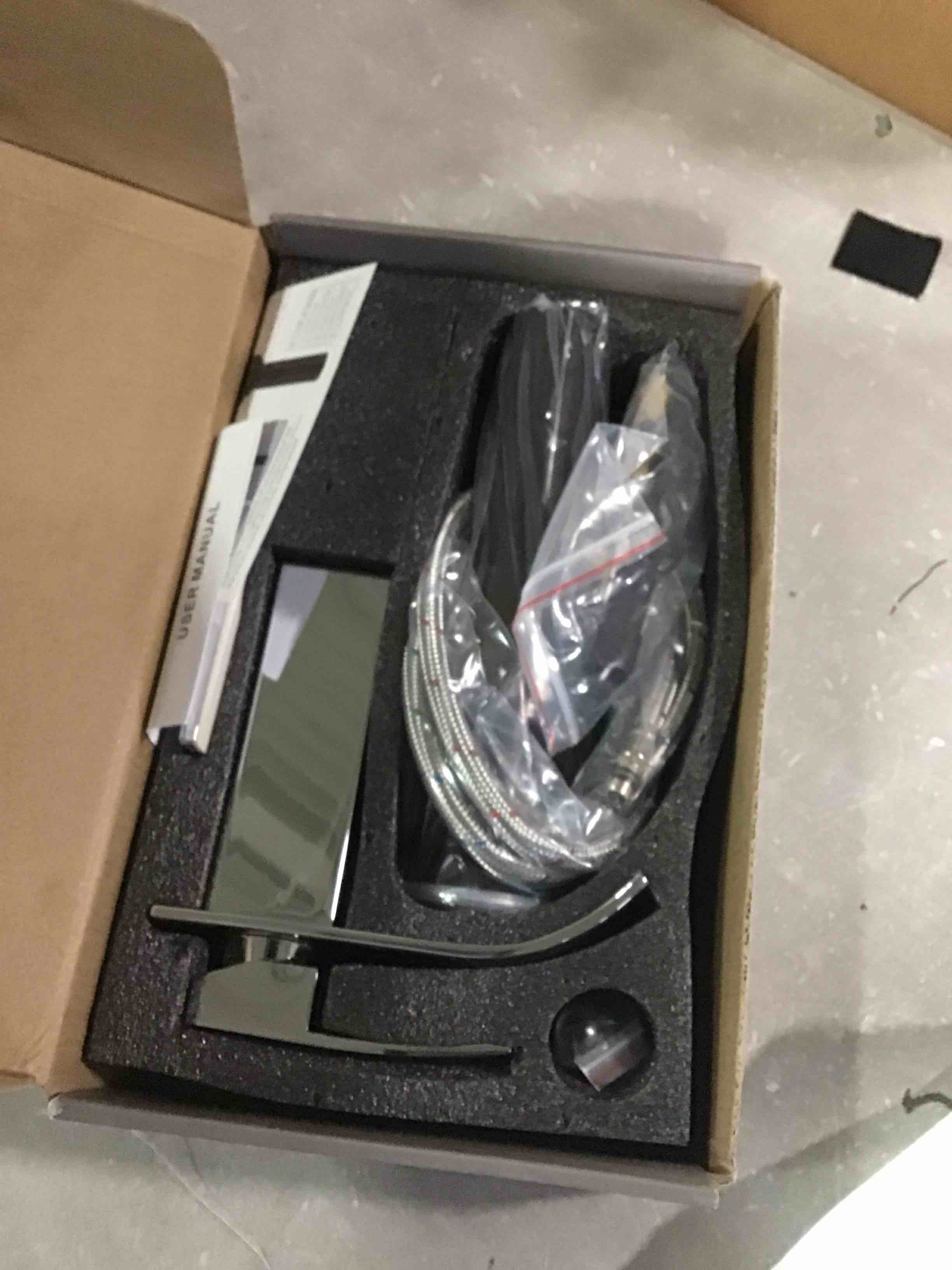 https://s3.amazonaws.com/lotting-images-prod/bidfta/GRN6673317_1722526983733.jpeg