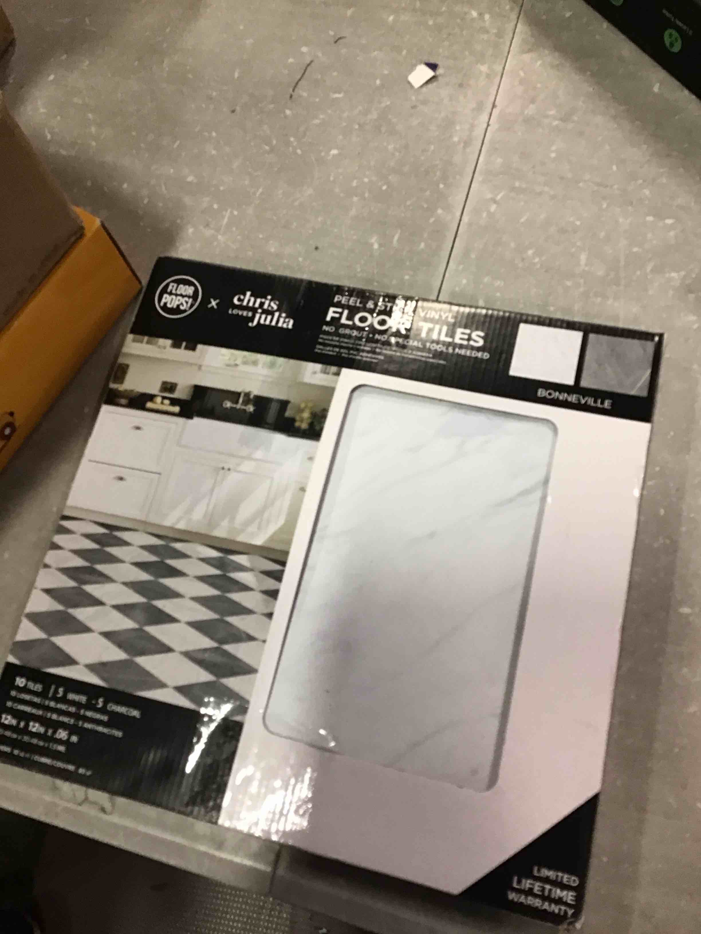 https://s3.amazonaws.com/lotting-images-prod/bidfta/GRN6673587_1722611995363.jpeg