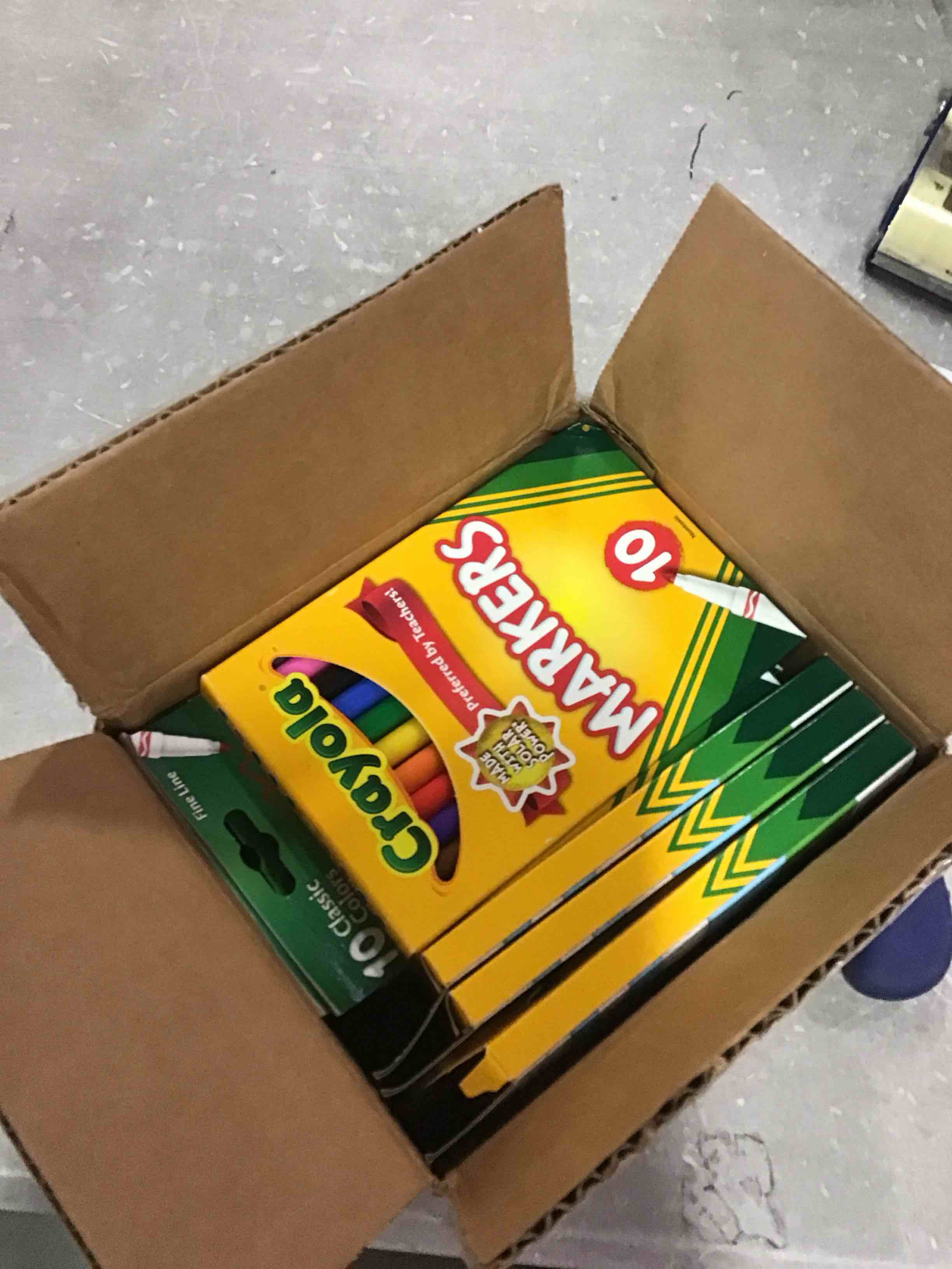 https://s3.amazonaws.com/lotting-images-prod/bidfta/GRN6673628_1722617136614.jpeg