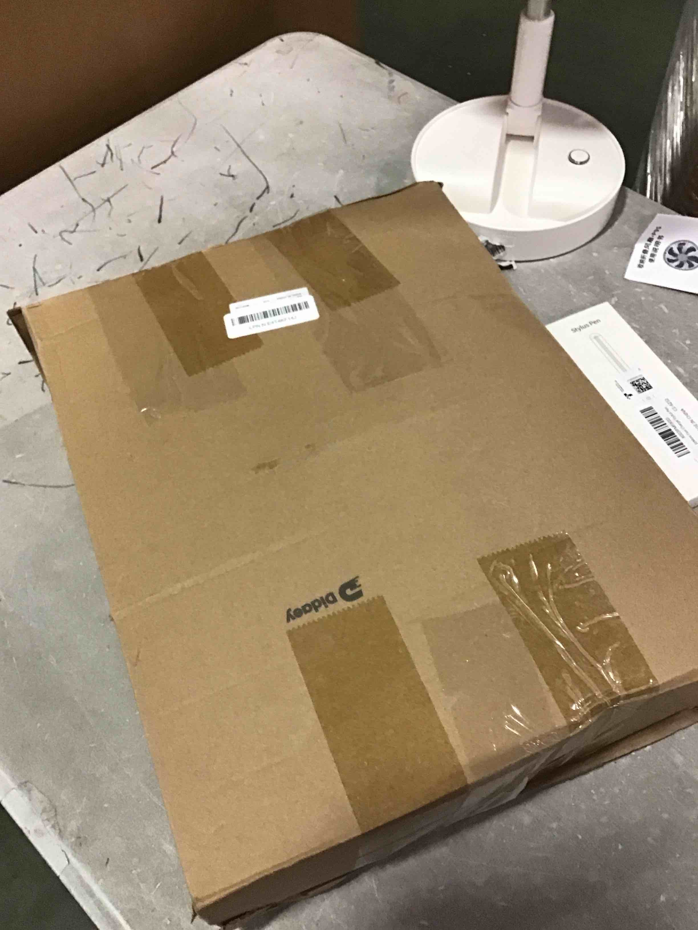 https://s3.amazonaws.com/lotting-images-prod/bidfta/GRN6673698_1722624566279.jpeg