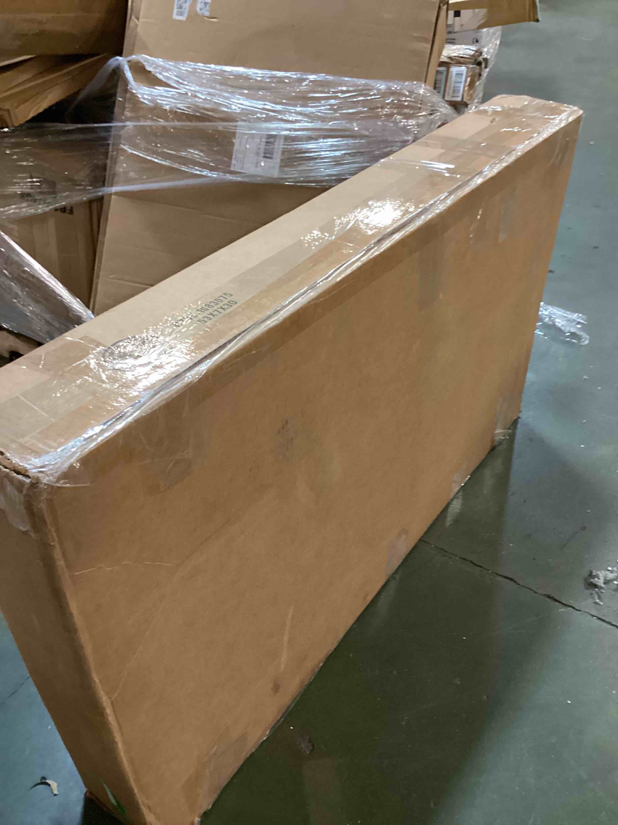 https://s3.amazonaws.com/lotting-images-prod/bidfta/GRN6673802_1722683408240.jpeg