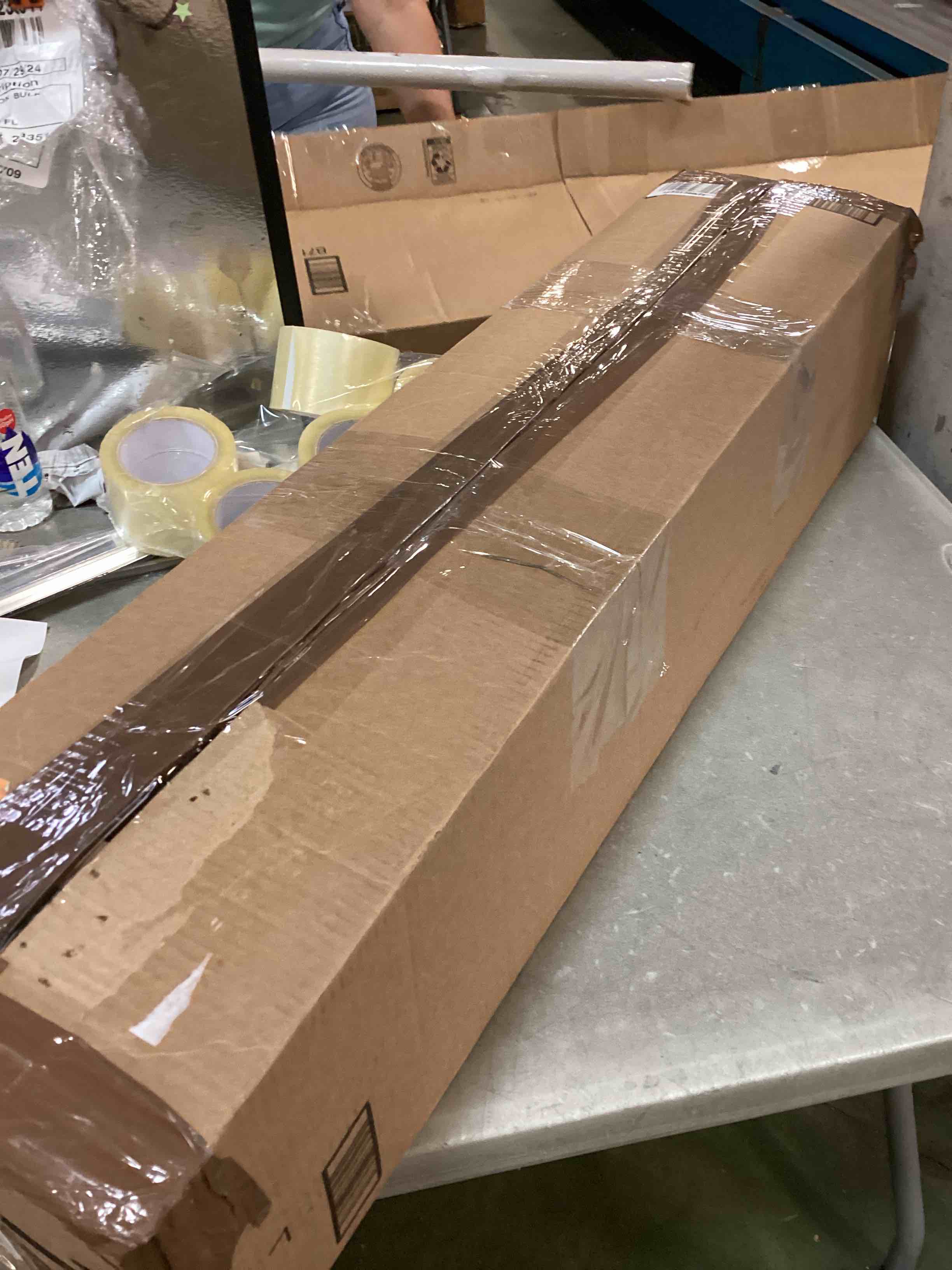 https://s3.amazonaws.com/lotting-images-prod/bidfta/GRN6673860_1722692916585.jpeg