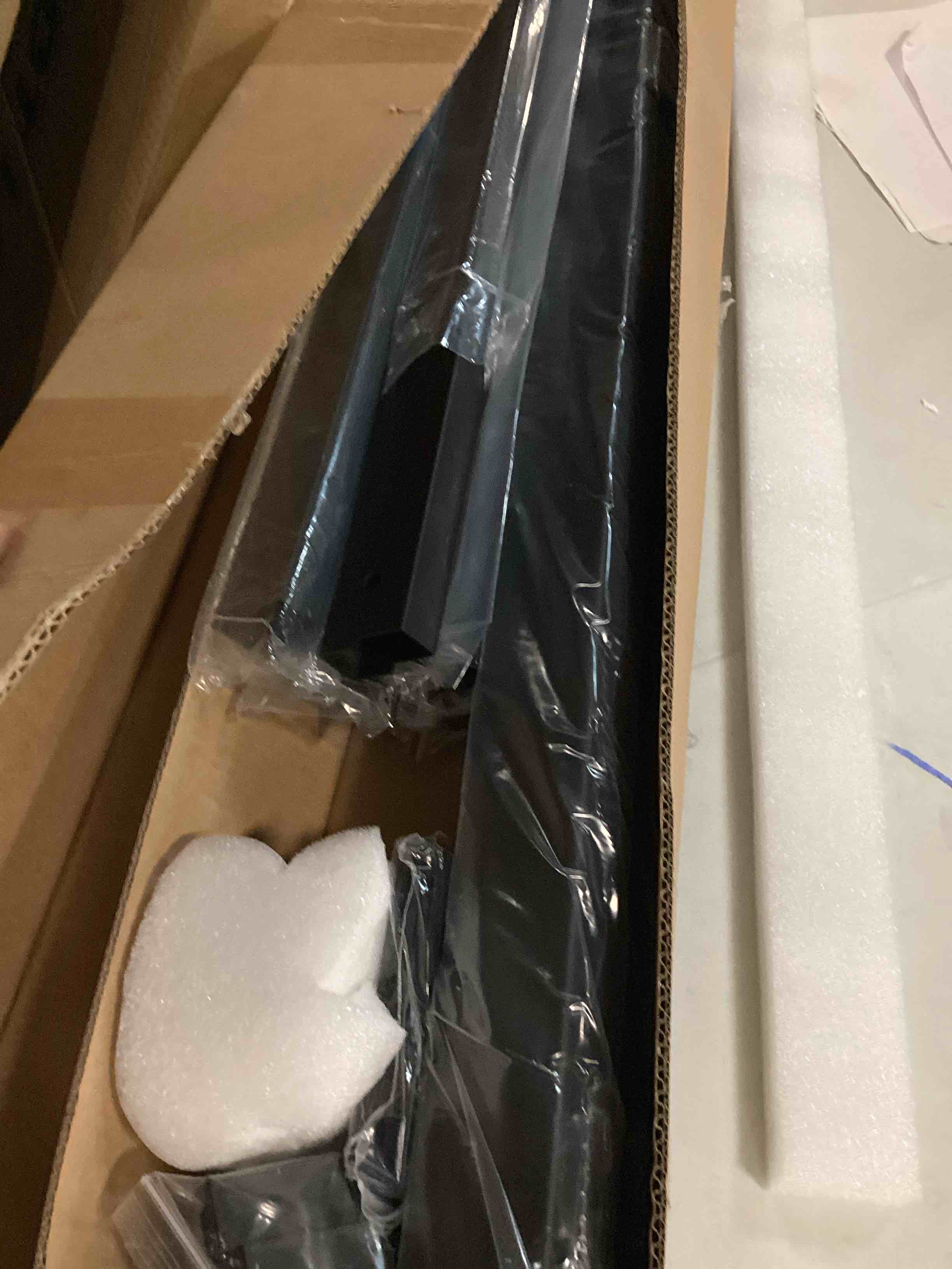 https://s3.amazonaws.com/lotting-images-prod/bidfta/GRN6674530_1722567199427.jpeg