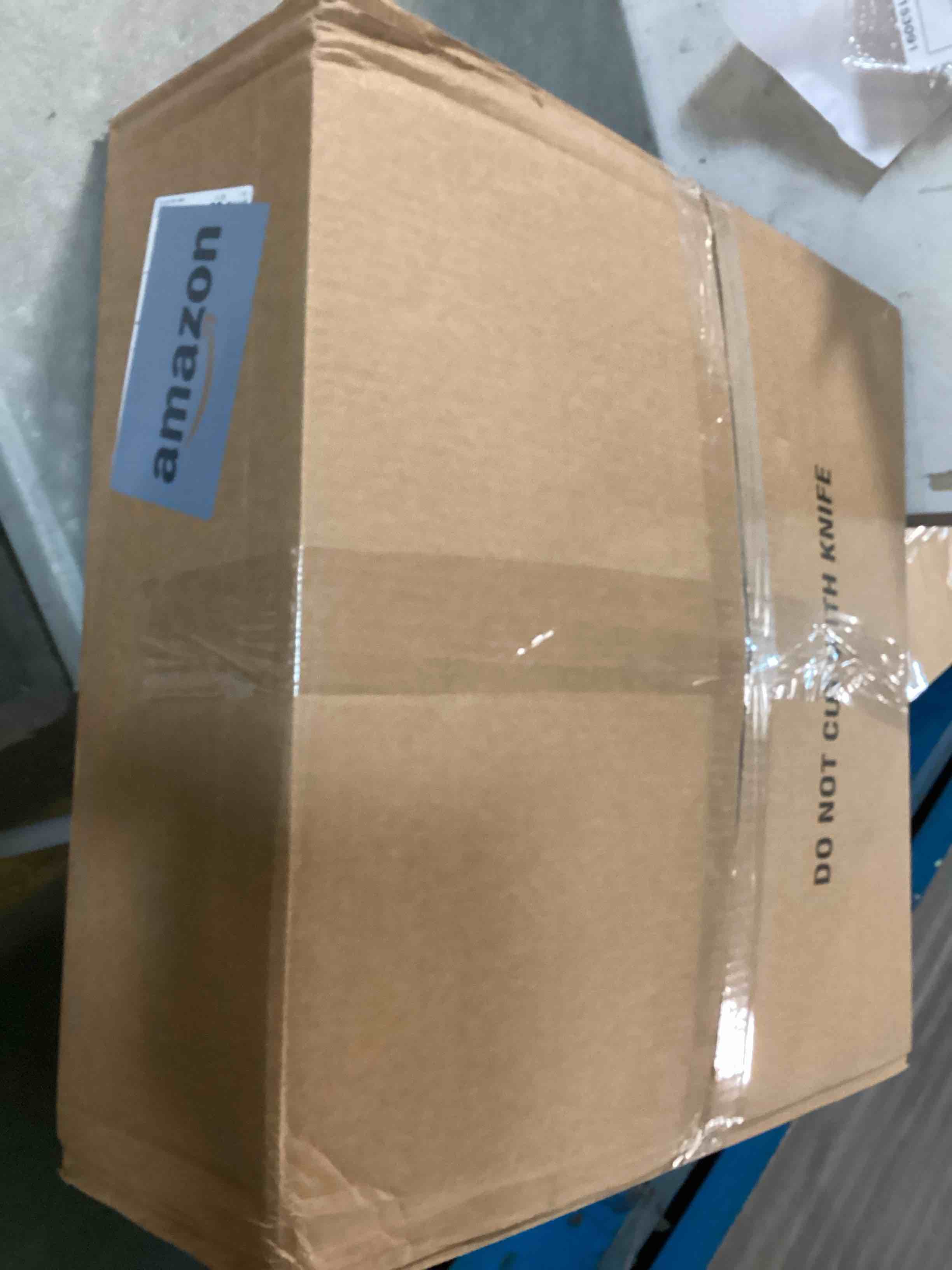 https://s3.amazonaws.com/lotting-images-prod/bidfta/GRN6675347_1722572477983.jpeg