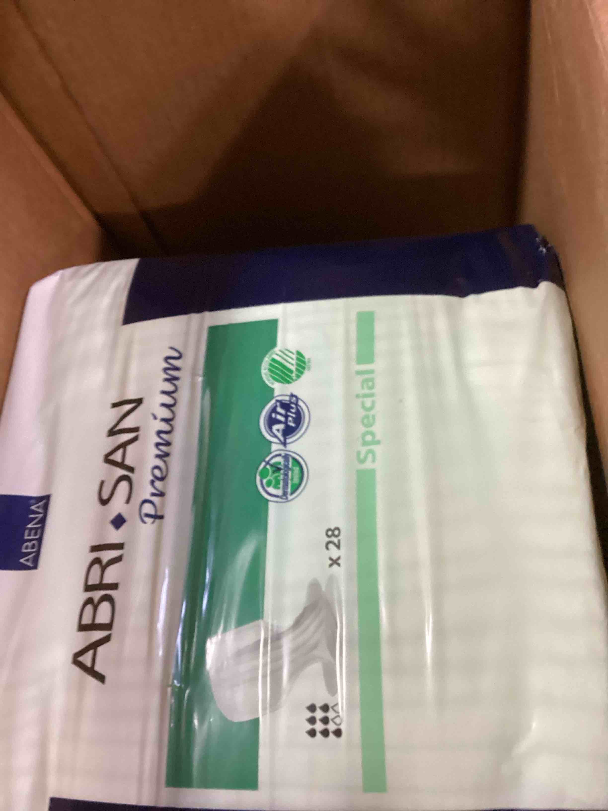 https://s3.amazonaws.com/lotting-images-prod/bidfta/GRN6675979_1722614176133.jpeg