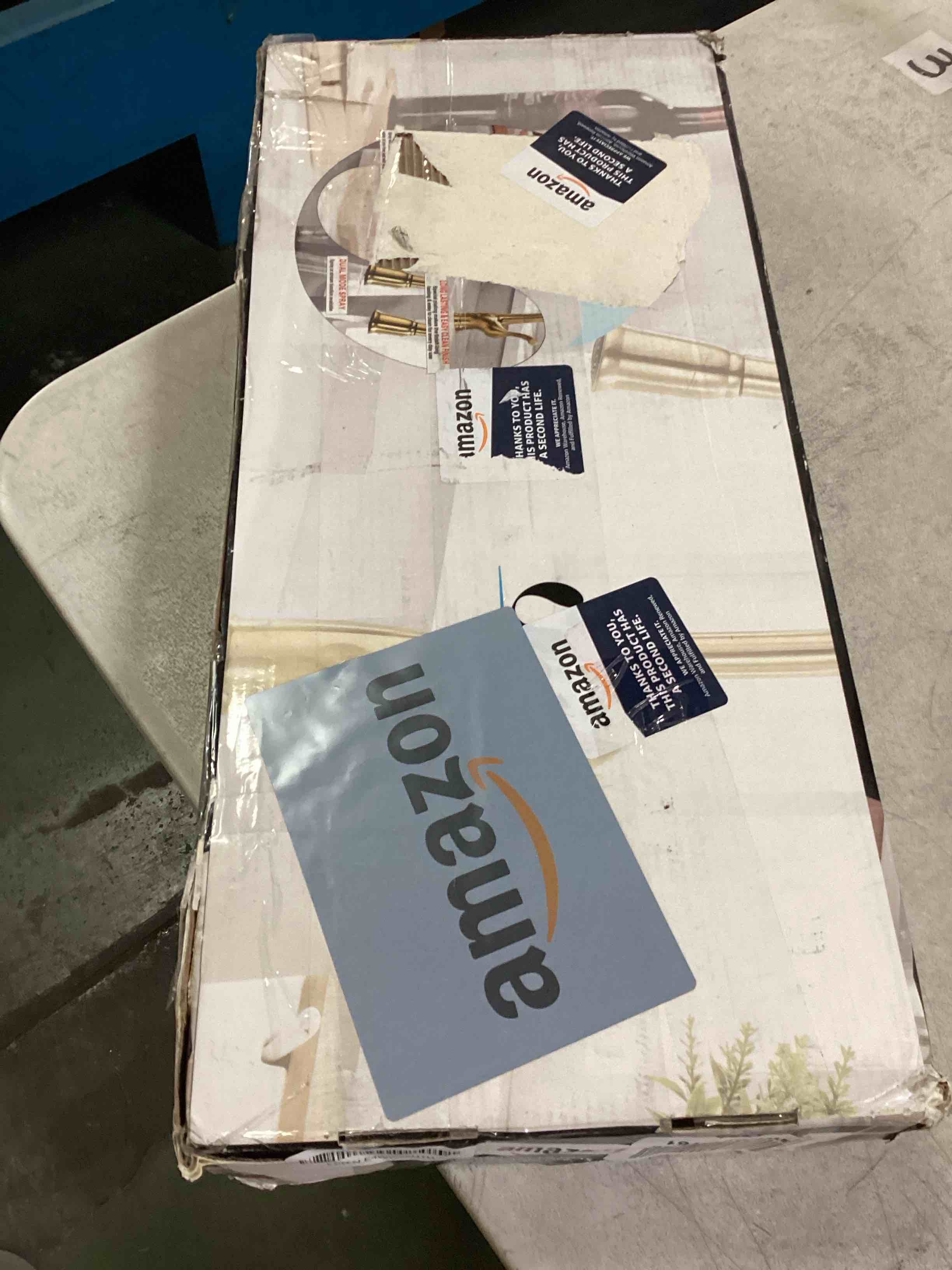 https://s3.amazonaws.com/lotting-images-prod/bidfta/GRN6676051_1722624340558.jpeg