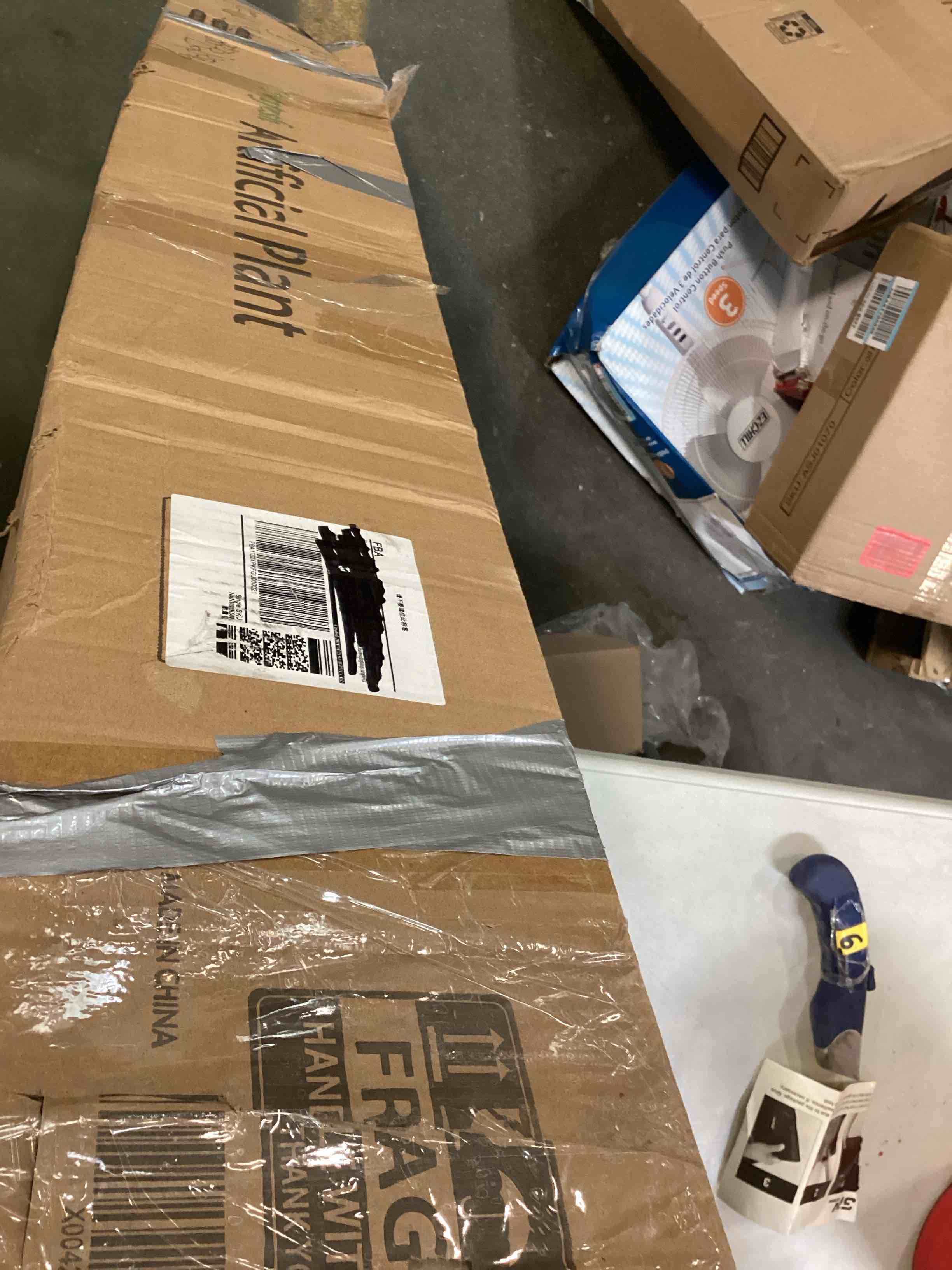 https://s3.amazonaws.com/lotting-images-prod/bidfta/GRN6676531_1723059559643.jpeg