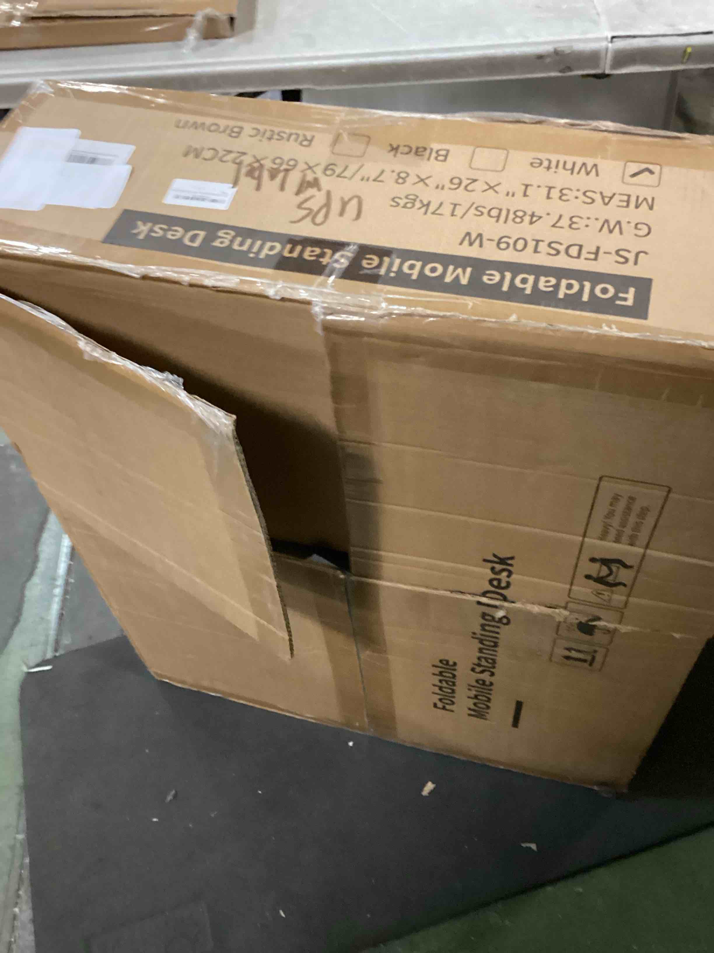https://s3.amazonaws.com/lotting-images-prod/bidfta/GRN6676772_1723603235605.jpeg