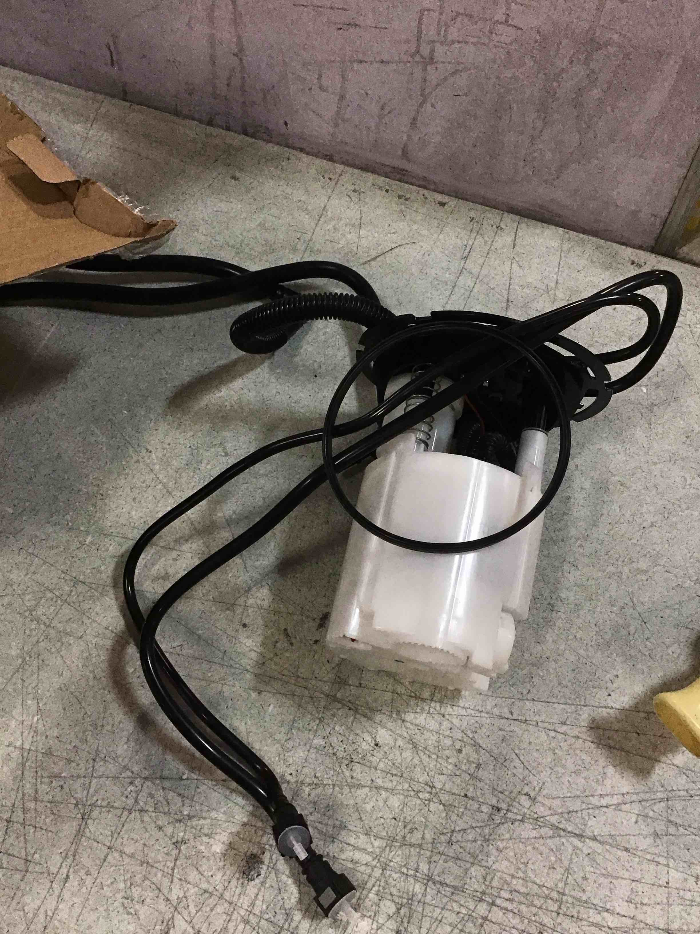 https://s3.amazonaws.com/lotting-images-prod/bidfta/GRN6677515_1722871112489.jpeg