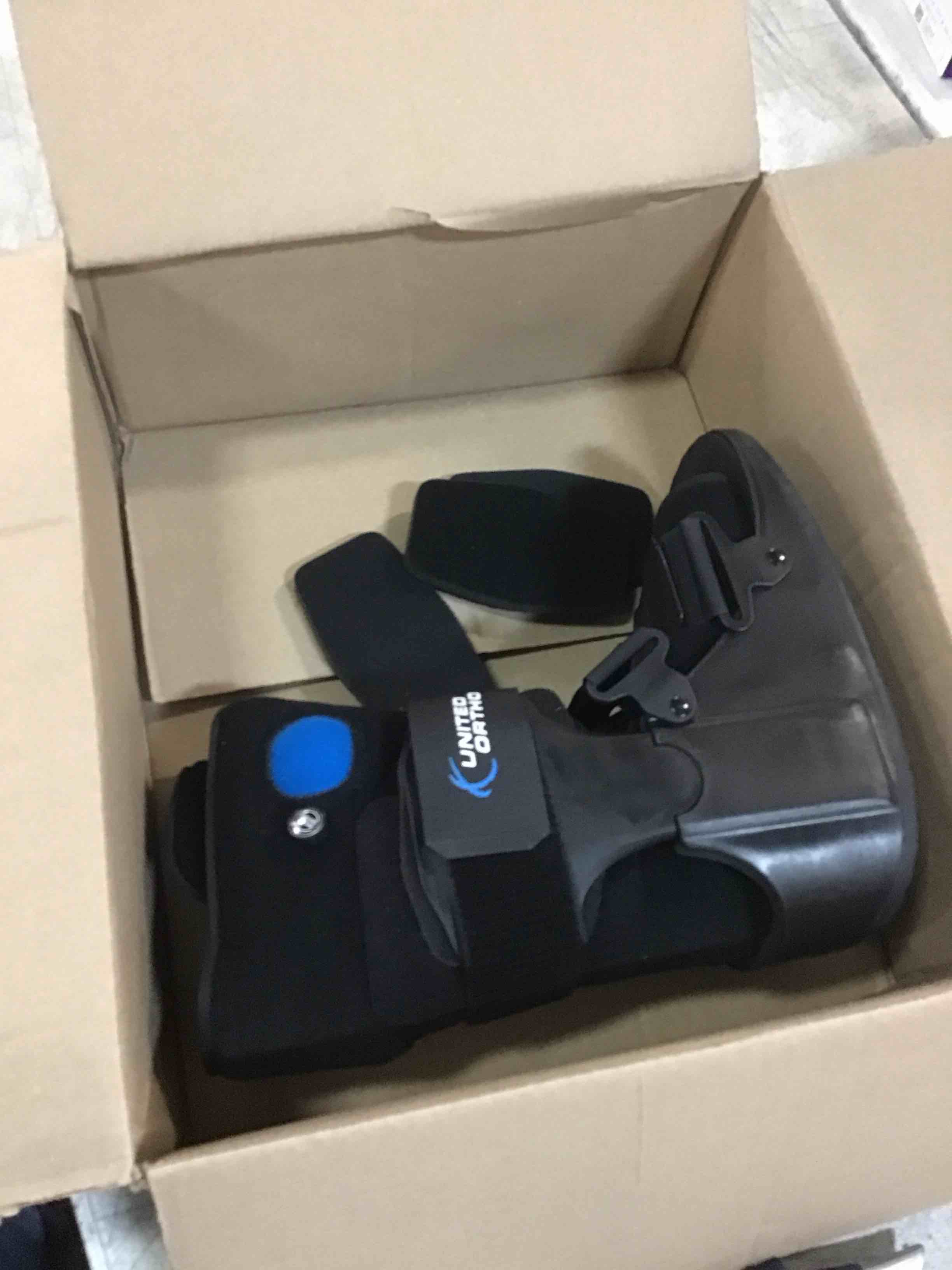 https://s3.amazonaws.com/lotting-images-prod/bidfta/GRN6677986_1723665159017.jpeg