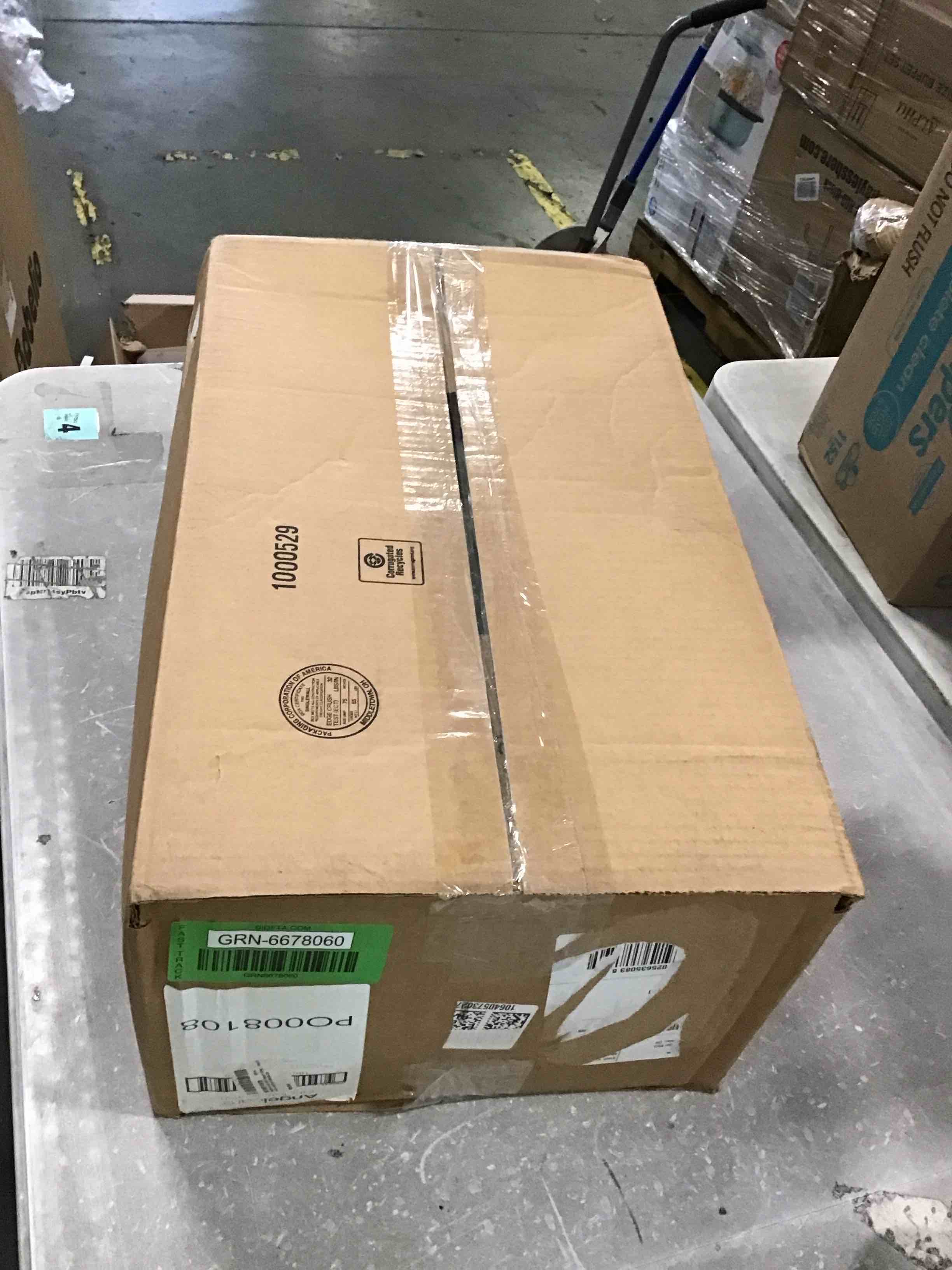 https://s3.amazonaws.com/lotting-images-prod/bidfta/GRN6678060_1723731654073.jpeg