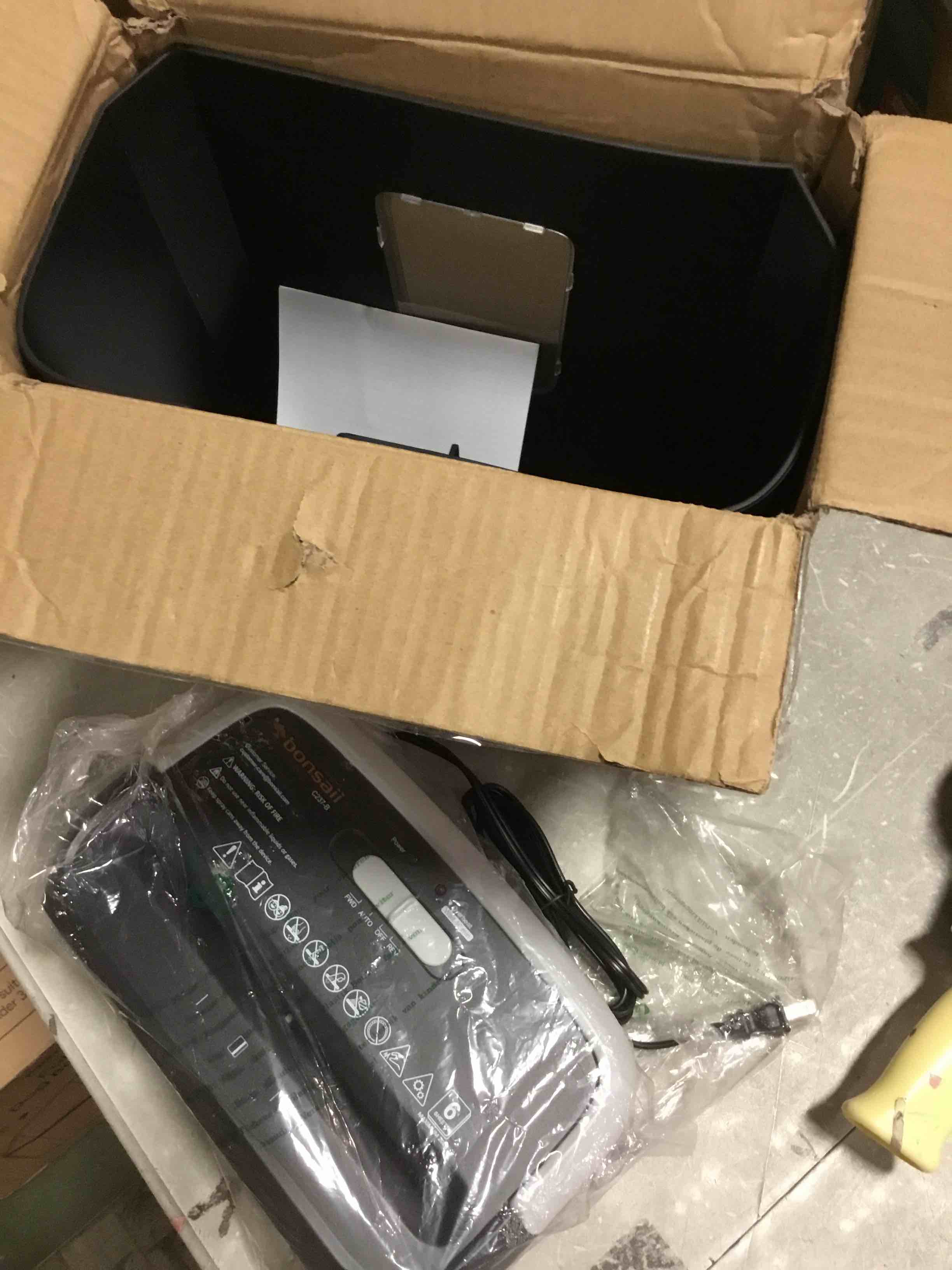 https://s3.amazonaws.com/lotting-images-prod/bidfta/GRN6678868_1722346333478.jpeg