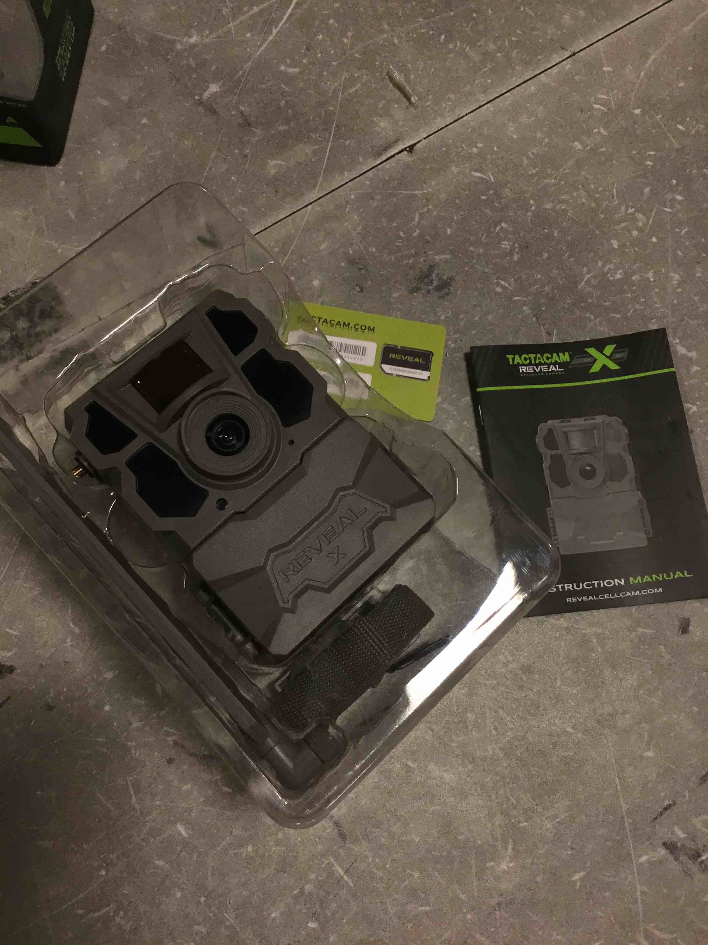 https://s3.amazonaws.com/lotting-images-prod/bidfta/GRN6679259_1722447877233.jpeg
