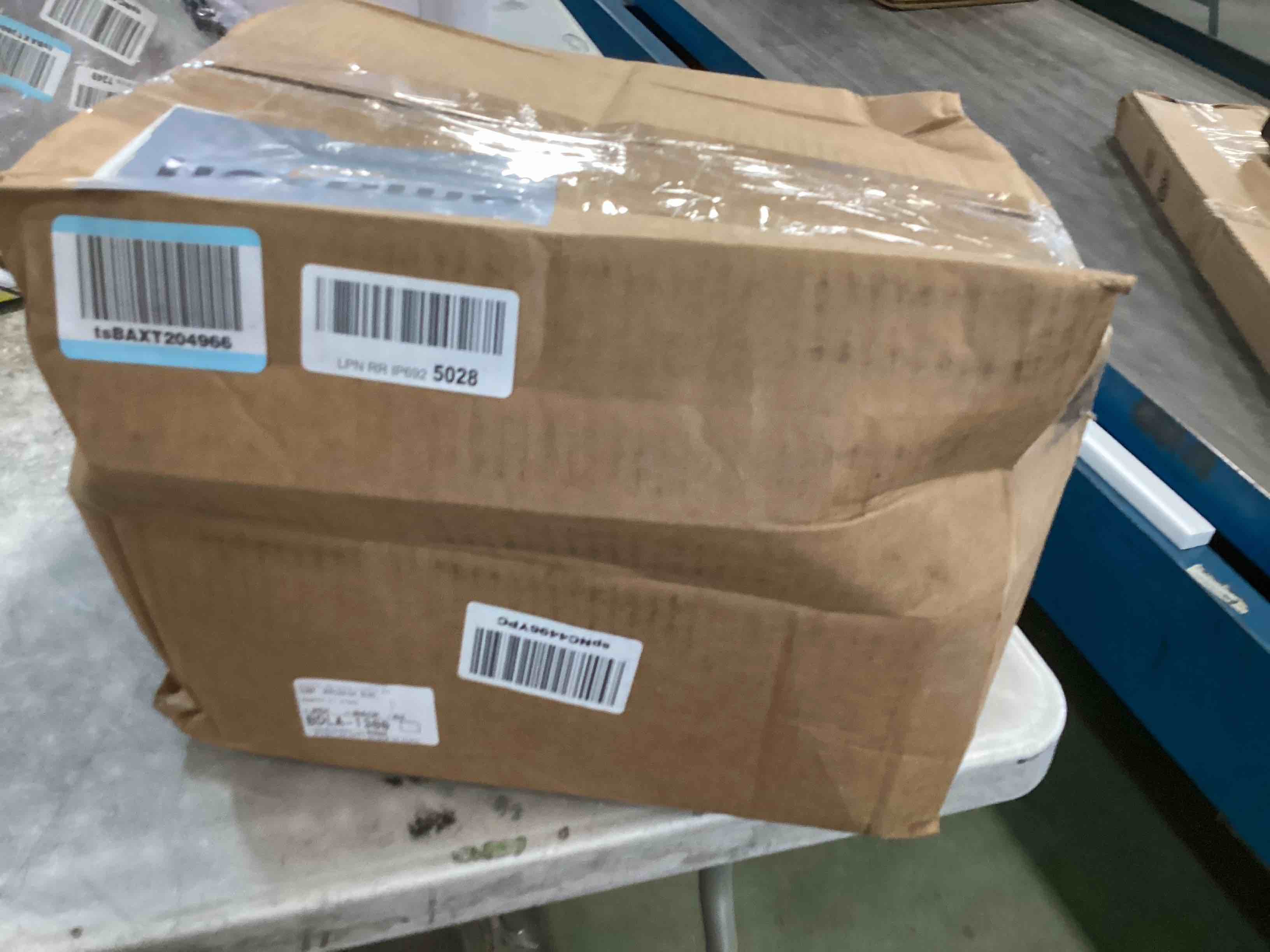 https://s3.amazonaws.com/lotting-images-prod/bidfta/GRN6680279_1719491314545.jpeg