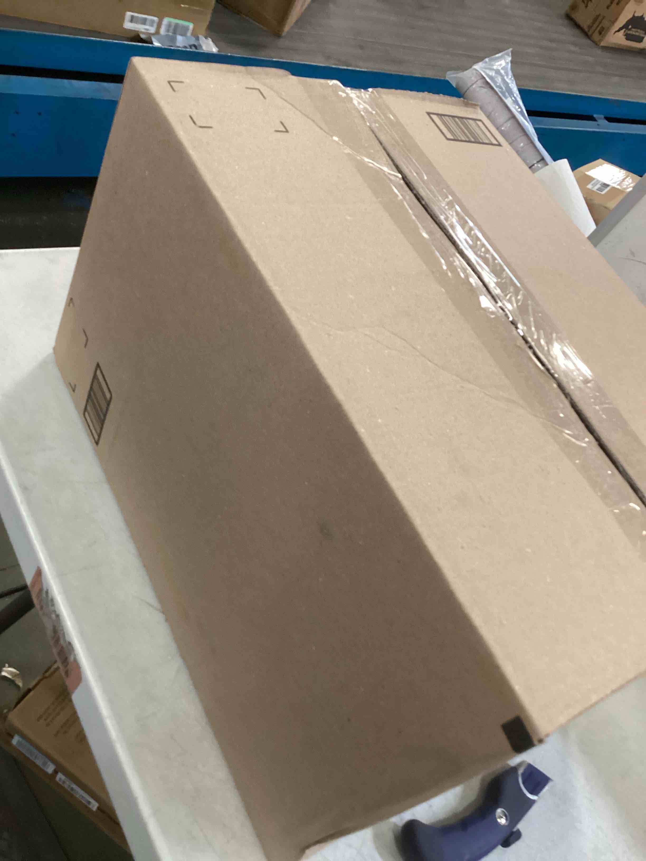 https://s3.amazonaws.com/lotting-images-prod/bidfta/GRN6680592_1719585924134.jpeg
