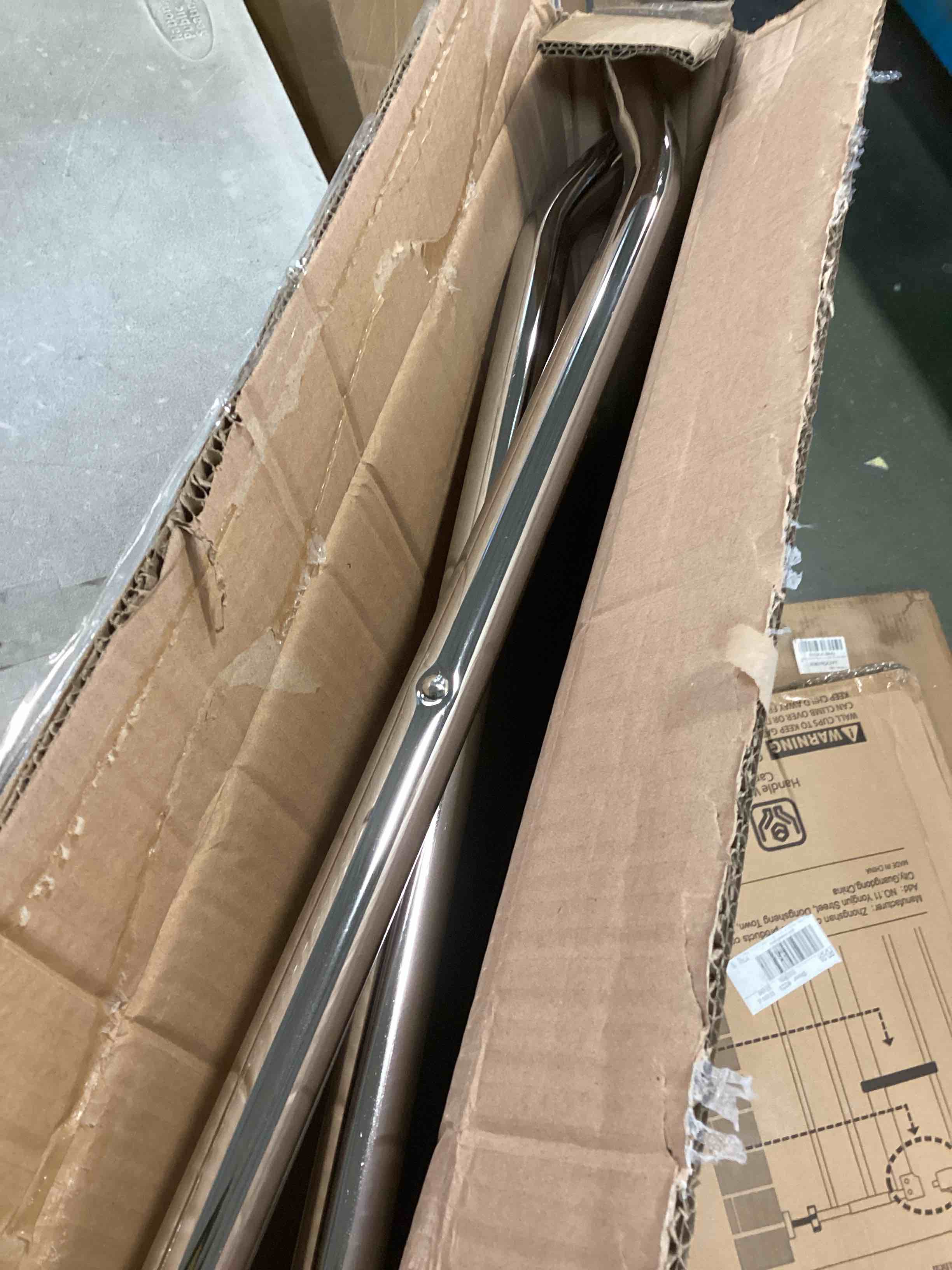 https://s3.amazonaws.com/lotting-images-prod/bidfta/GRN6680919_1719858112938.jpeg