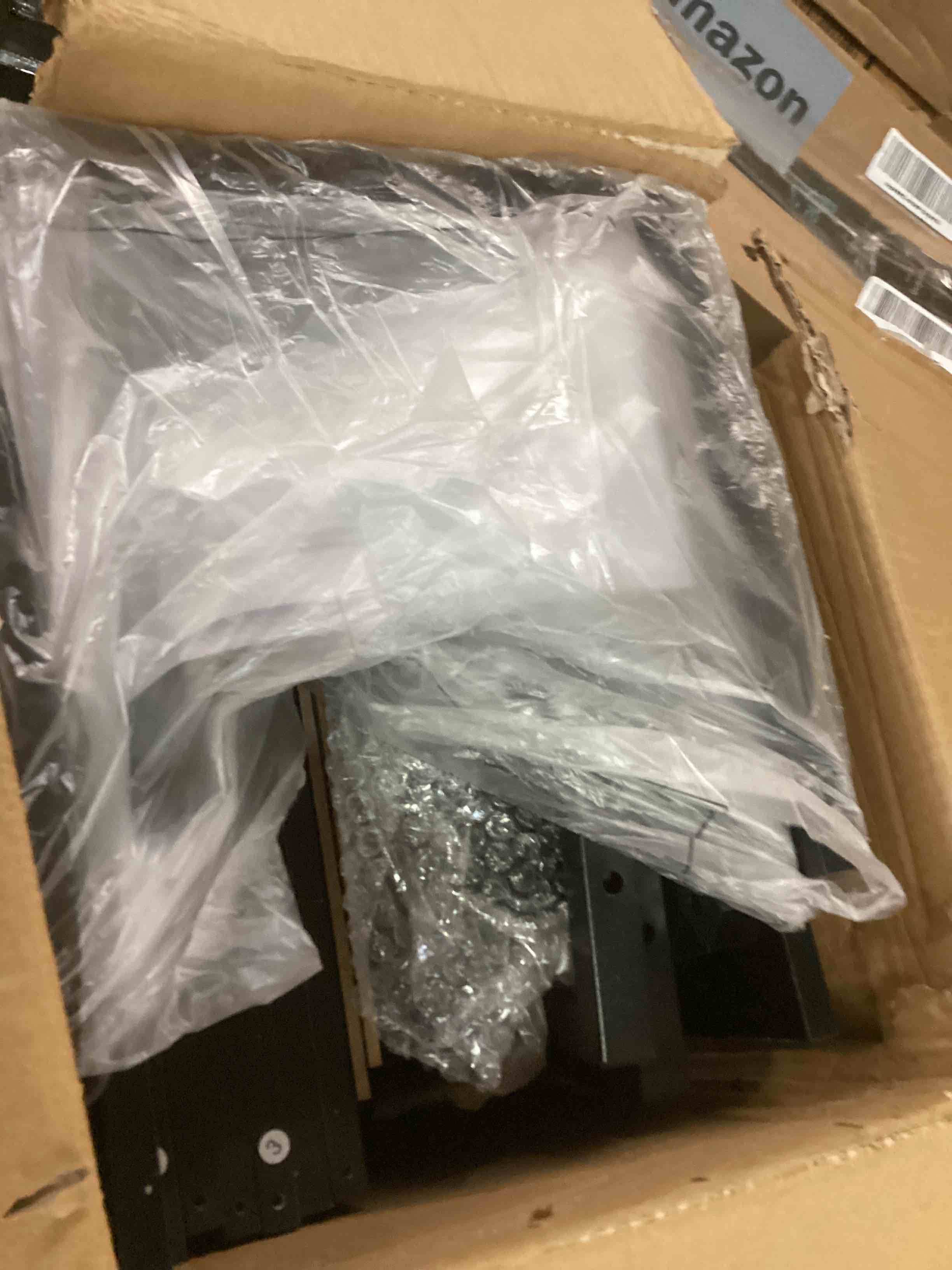 https://s3.amazonaws.com/lotting-images-prod/bidfta/GRN6681805_1719413874545.jpeg