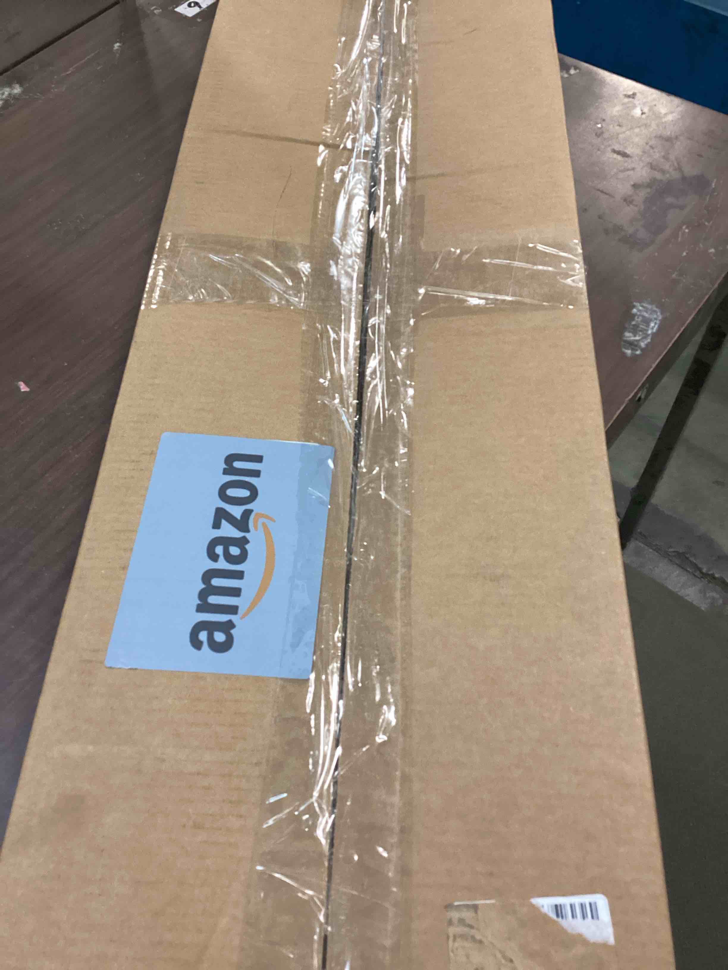 https://s3.amazonaws.com/lotting-images-prod/bidfta/GRN6683103_1720584917707.jpeg