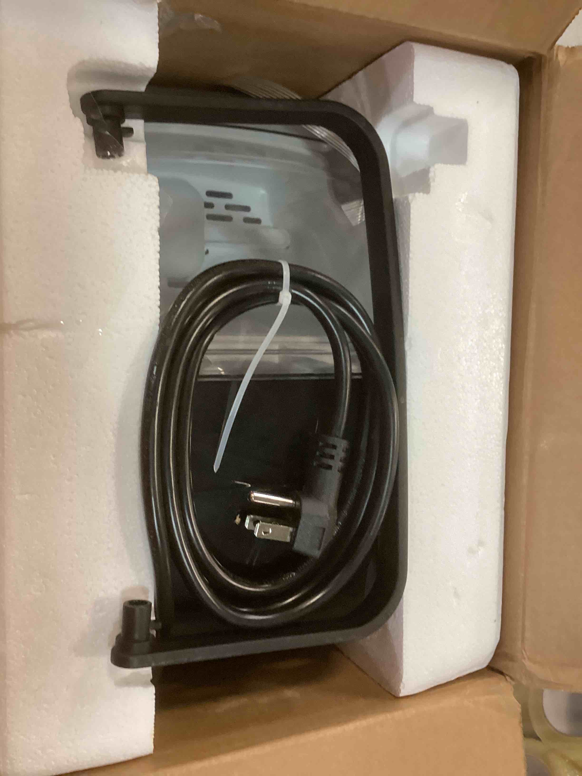 https://s3.amazonaws.com/lotting-images-prod/bidfta/GRN6683685_1720721967364.jpeg