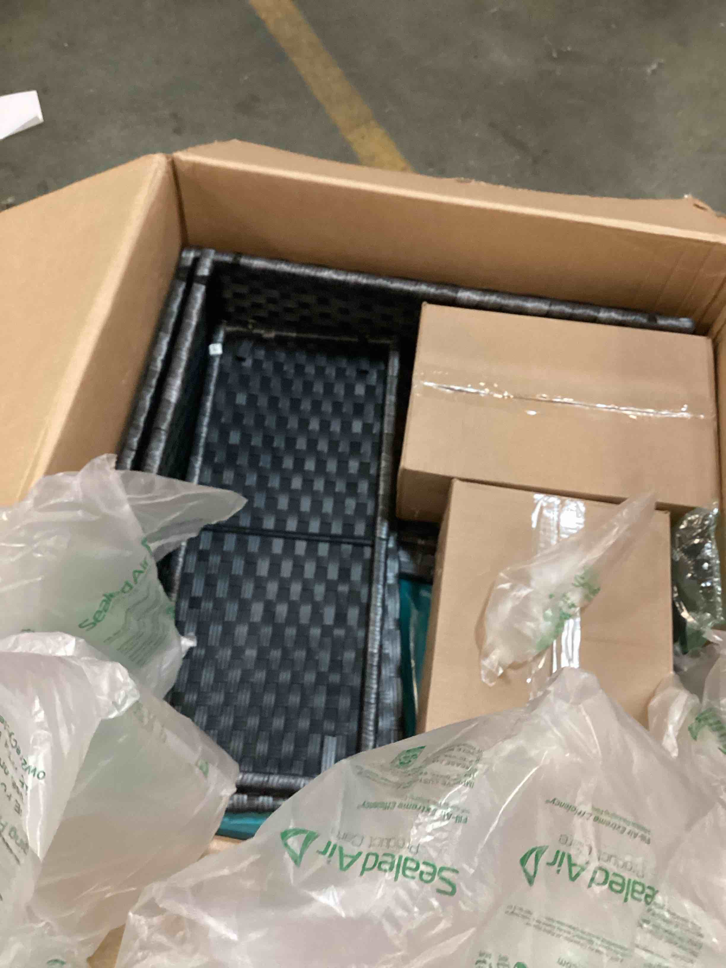 https://s3.amazonaws.com/lotting-images-prod/bidfta/GRN6684227_1721046107273.jpeg