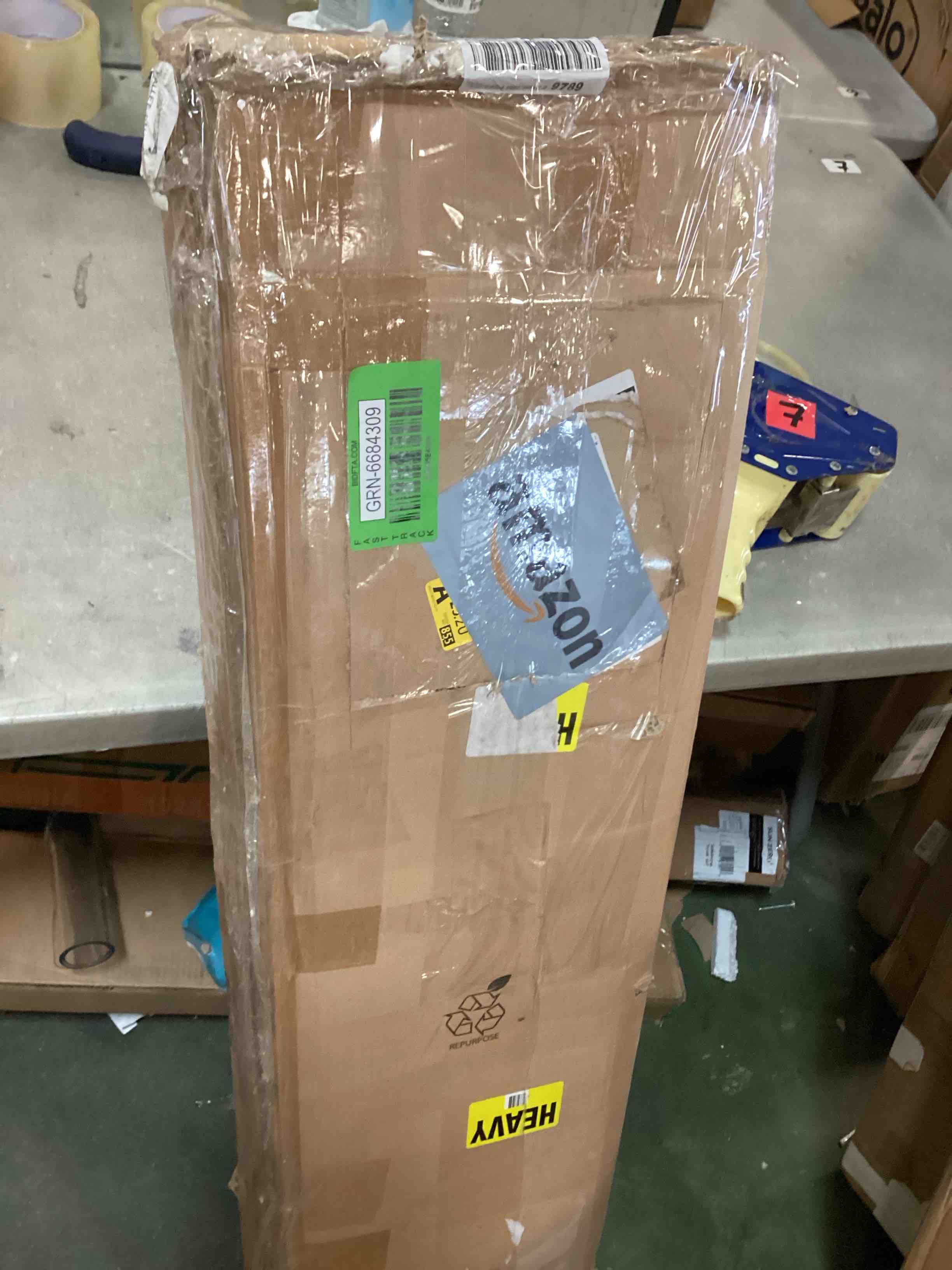 https://s3.amazonaws.com/lotting-images-prod/bidfta/GRN6684309_1721058580192.jpeg