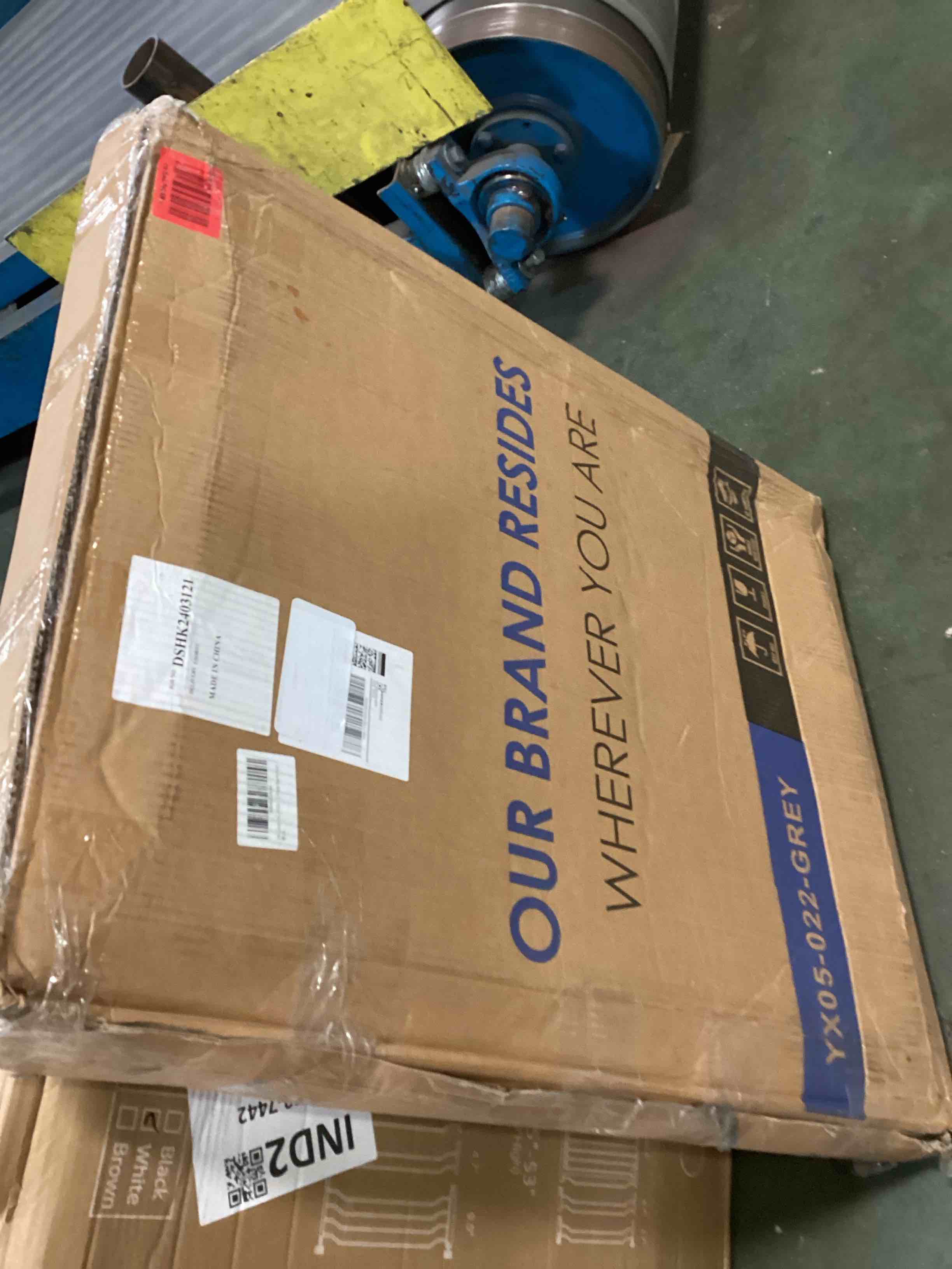 https://s3.amazonaws.com/lotting-images-prod/bidfta/GRN6685017_1721078088499.jpeg