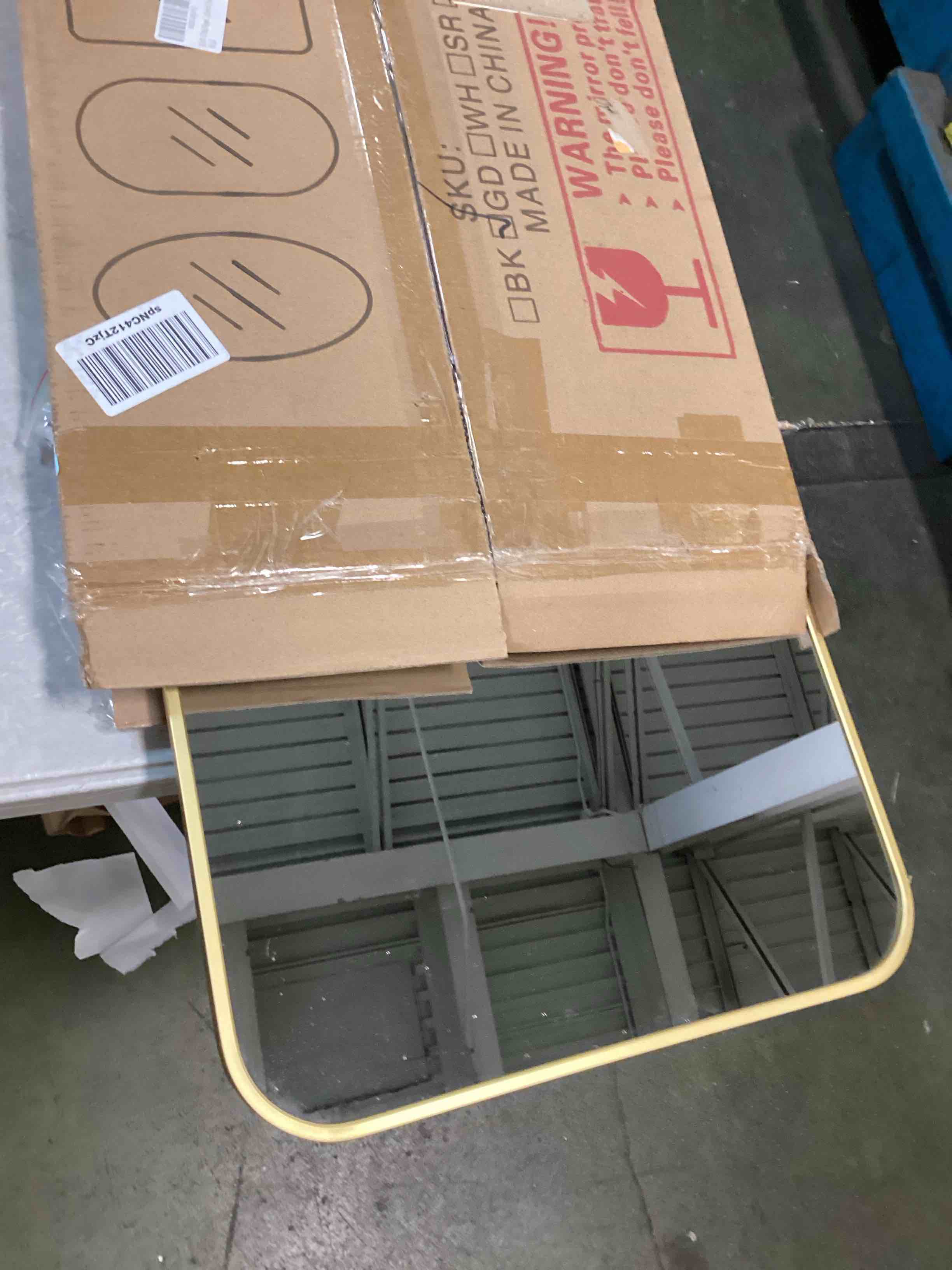 https://s3.amazonaws.com/lotting-images-prod/bidfta/GRN6686367_1720183754617.jpeg