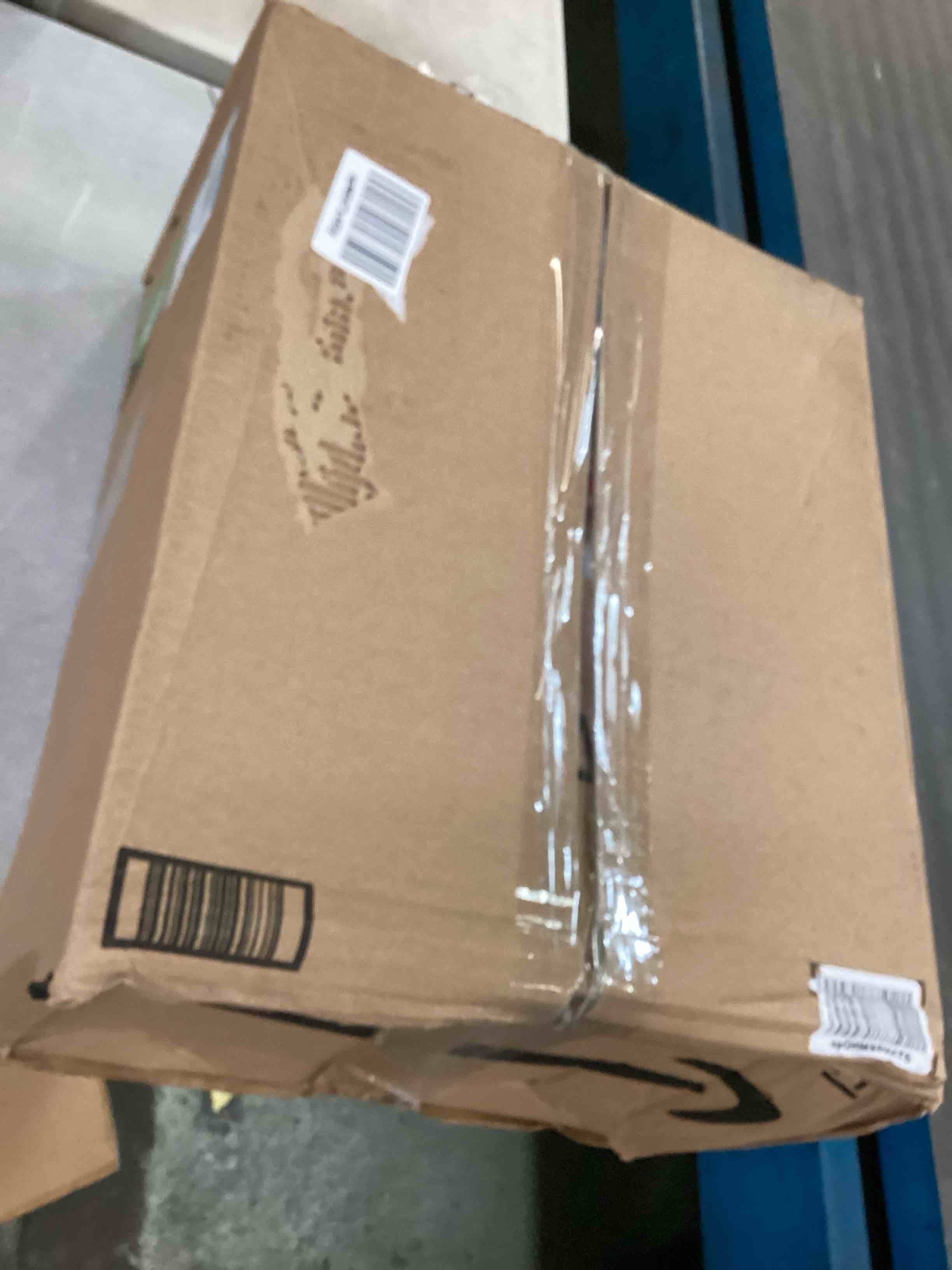 https://s3.amazonaws.com/lotting-images-prod/bidfta/GRN6686998_1720640718997.jpeg