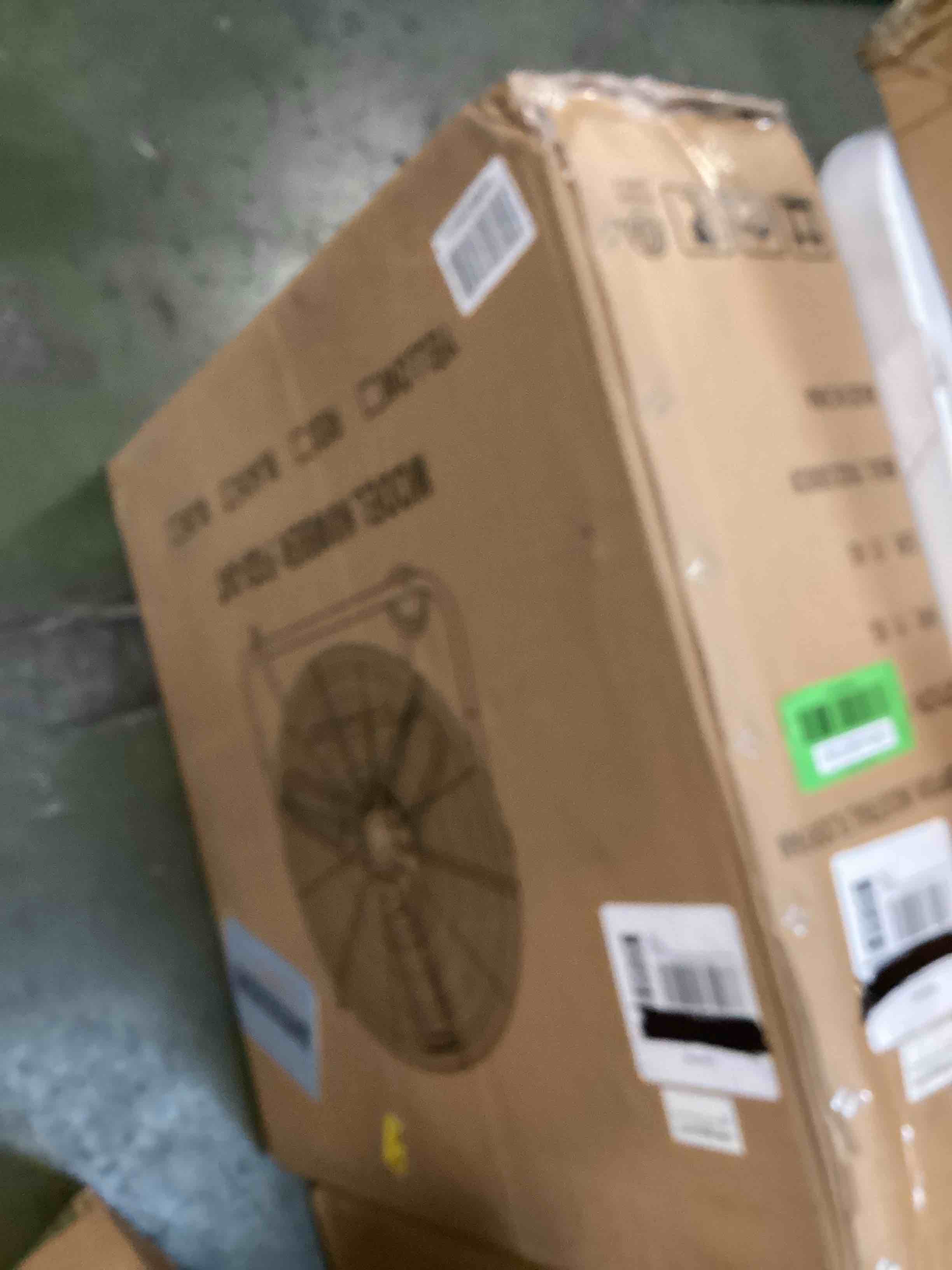 https://s3.amazonaws.com/lotting-images-prod/bidfta/GRN6687491_1720445925320.jpeg