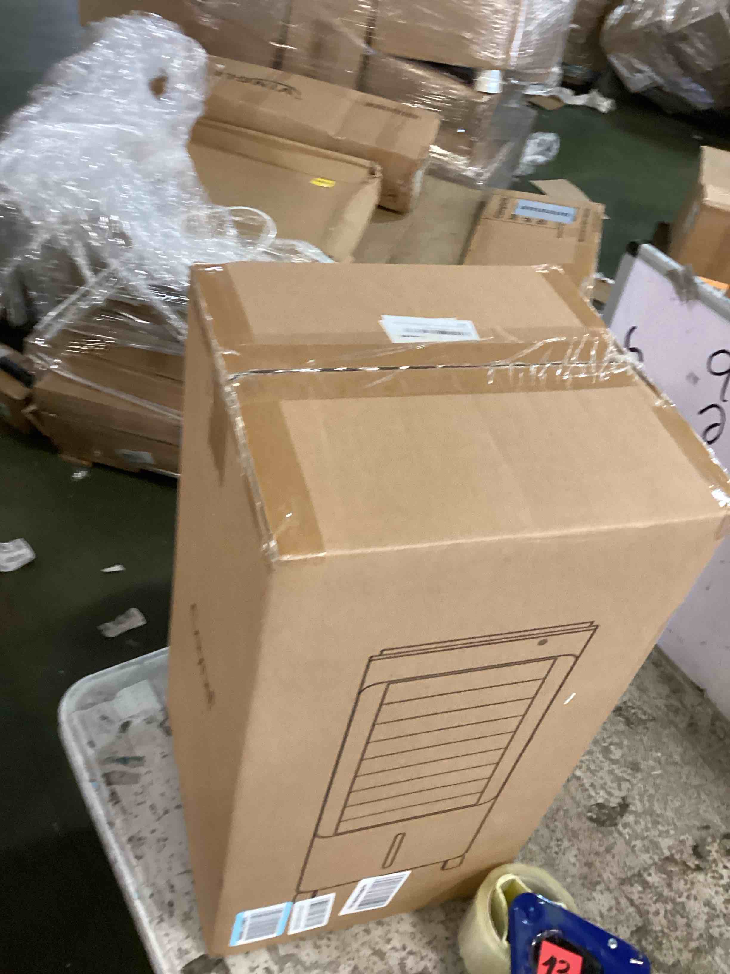 https://s3.amazonaws.com/lotting-images-prod/bidfta/GRN6688289_1720712949429.jpeg