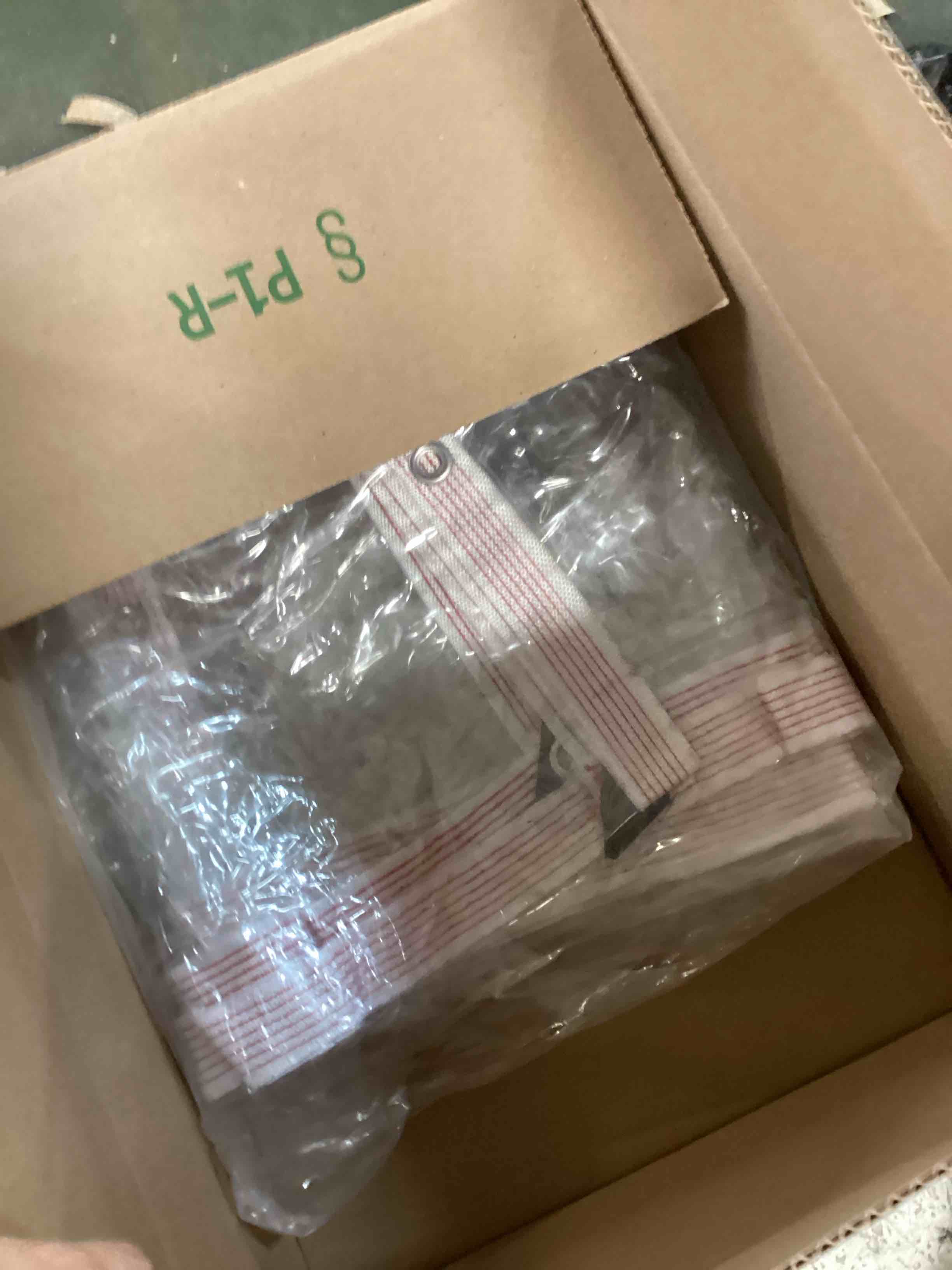 https://s3.amazonaws.com/lotting-images-prod/bidfta/GRN6688305_1720715125465.jpeg