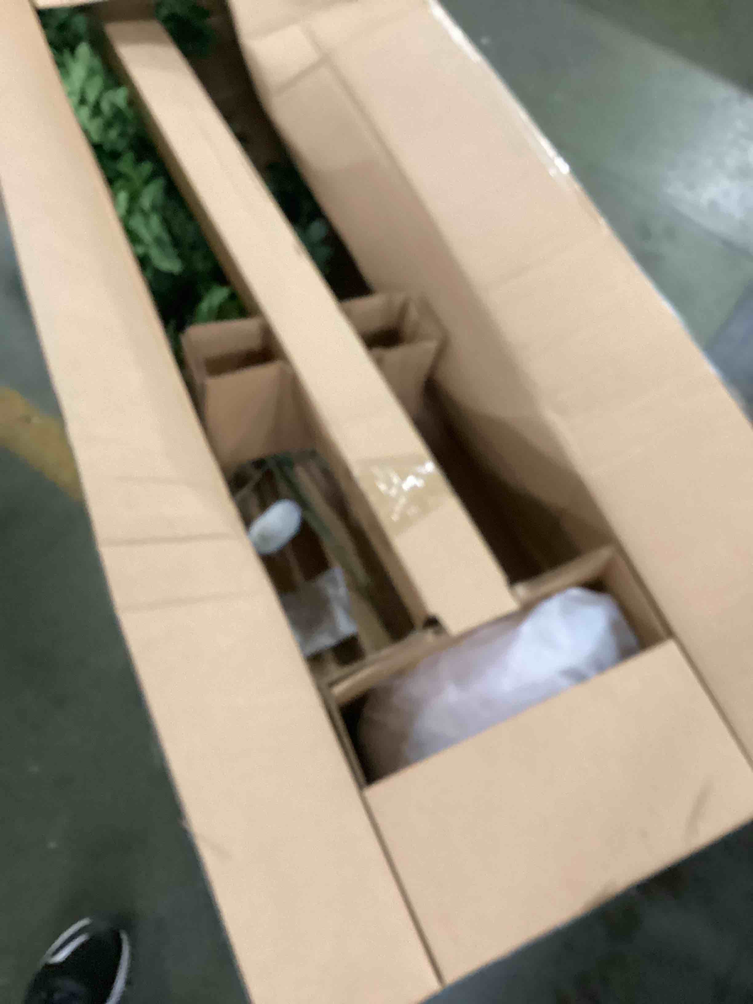 https://s3.amazonaws.com/lotting-images-prod/bidfta/GRN6688374_1720786154328.jpeg