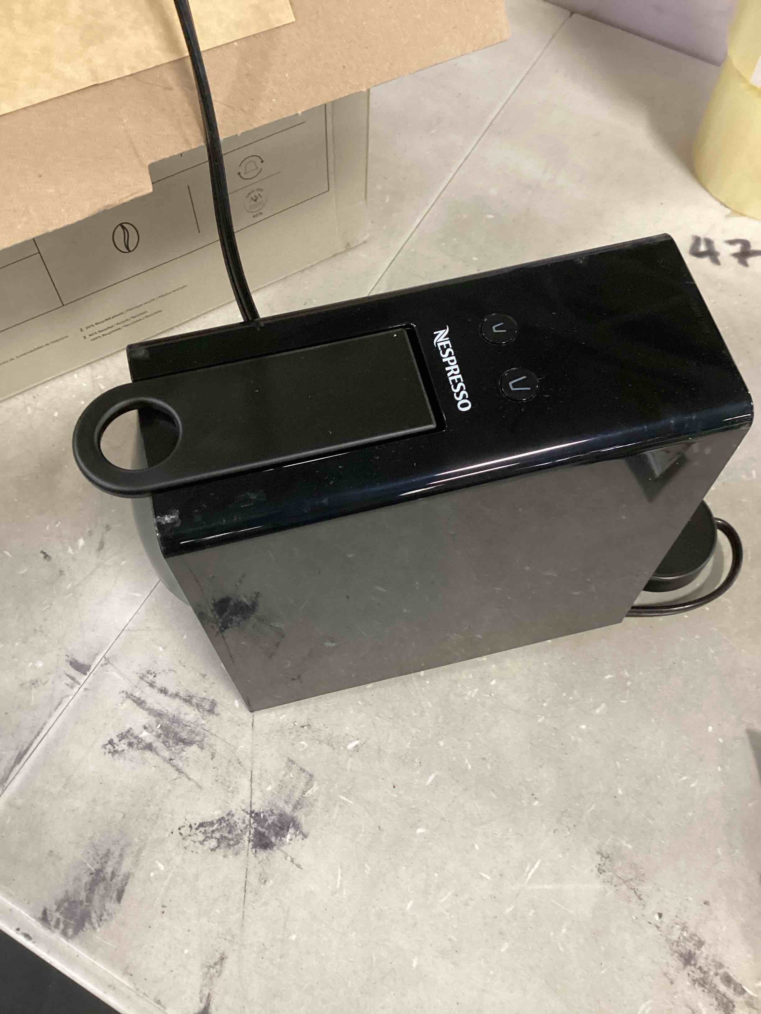 https://s3.amazonaws.com/lotting-images-prod/bidfta/GRN6689193_1720530129921.jpeg