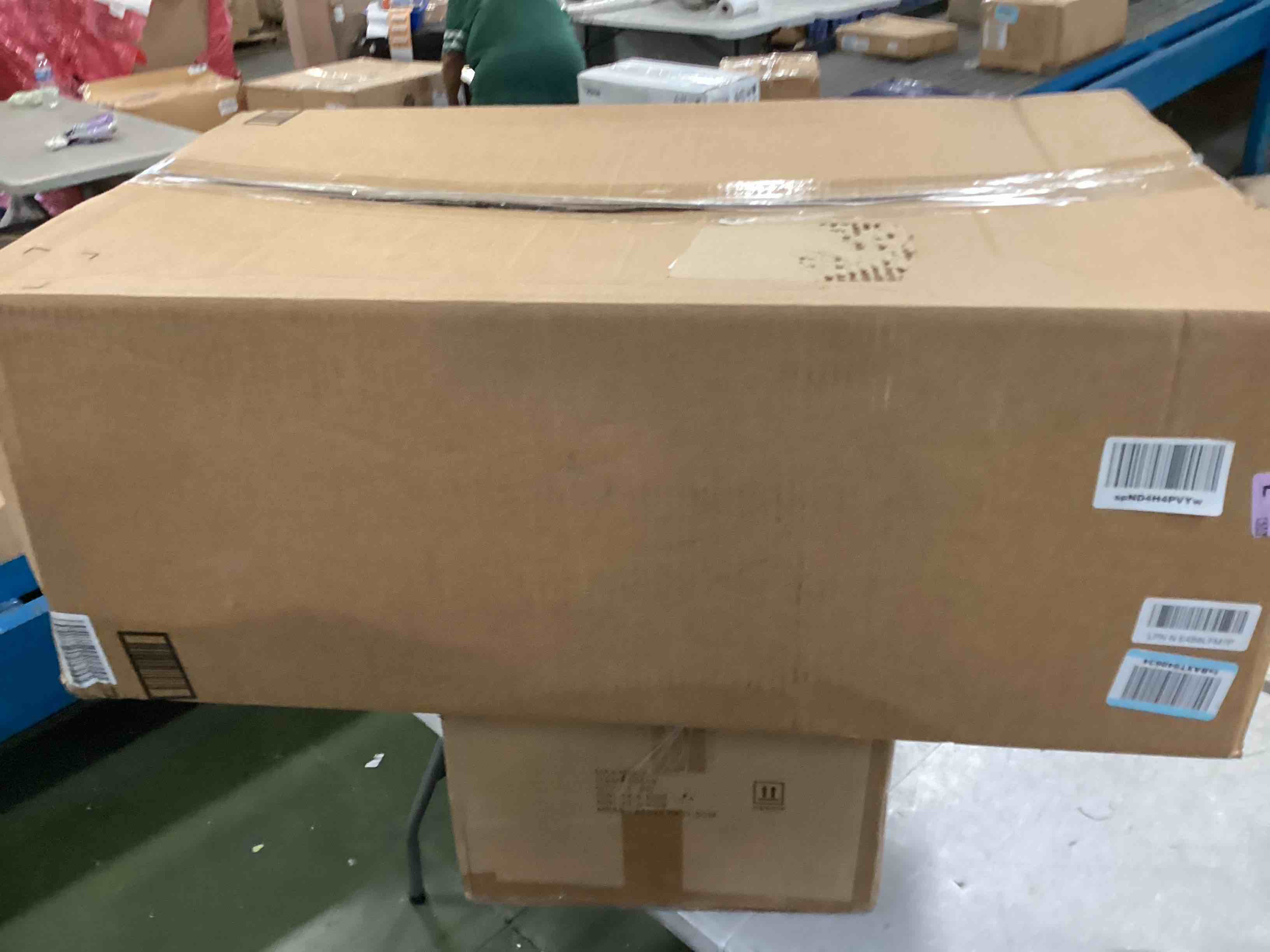 https://s3.amazonaws.com/lotting-images-prod/bidfta/GRN6689495_1720623535059.jpeg