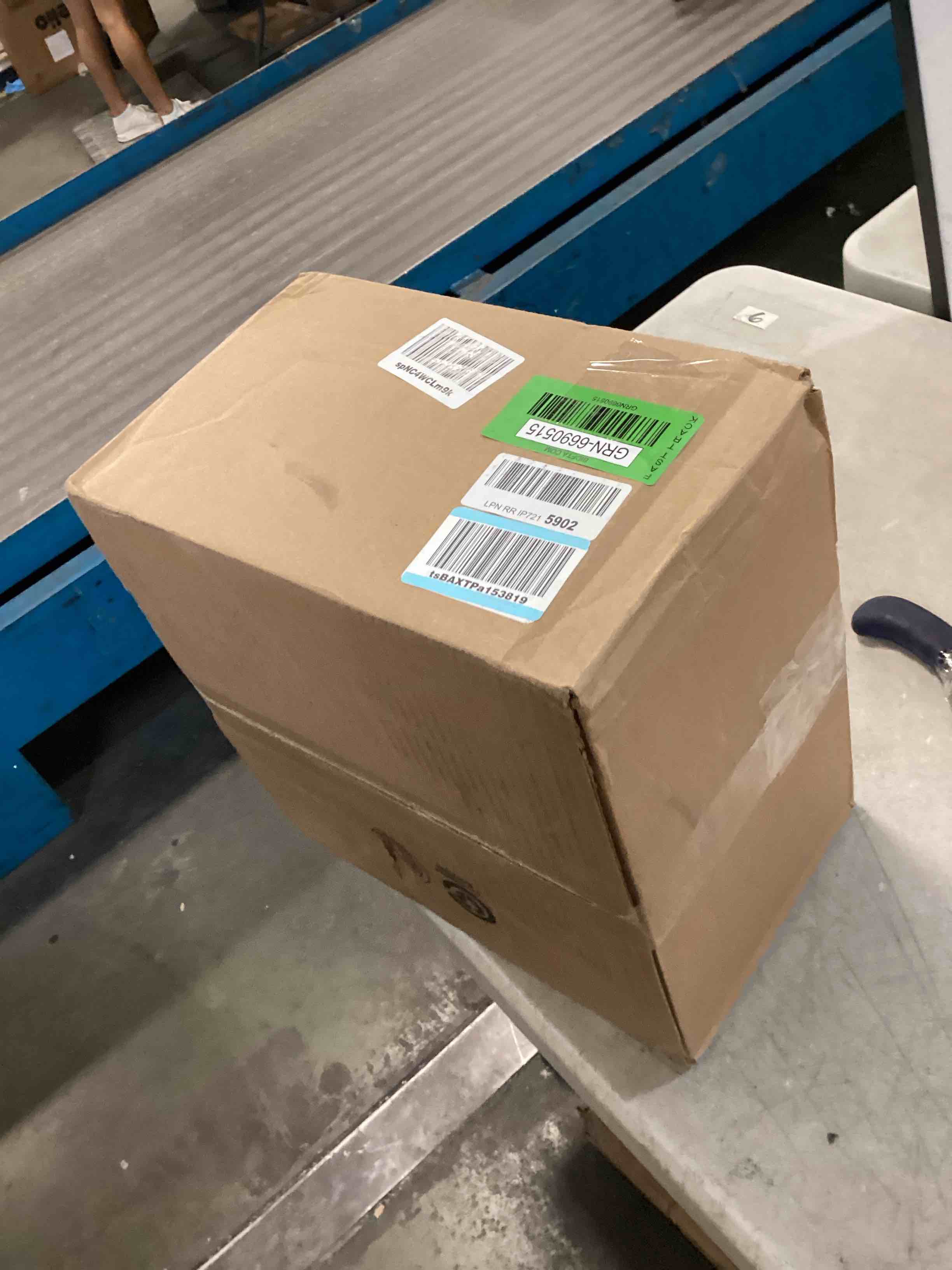 https://s3.amazonaws.com/lotting-images-prod/bidfta/GRN6690515_1719843806502.jpeg